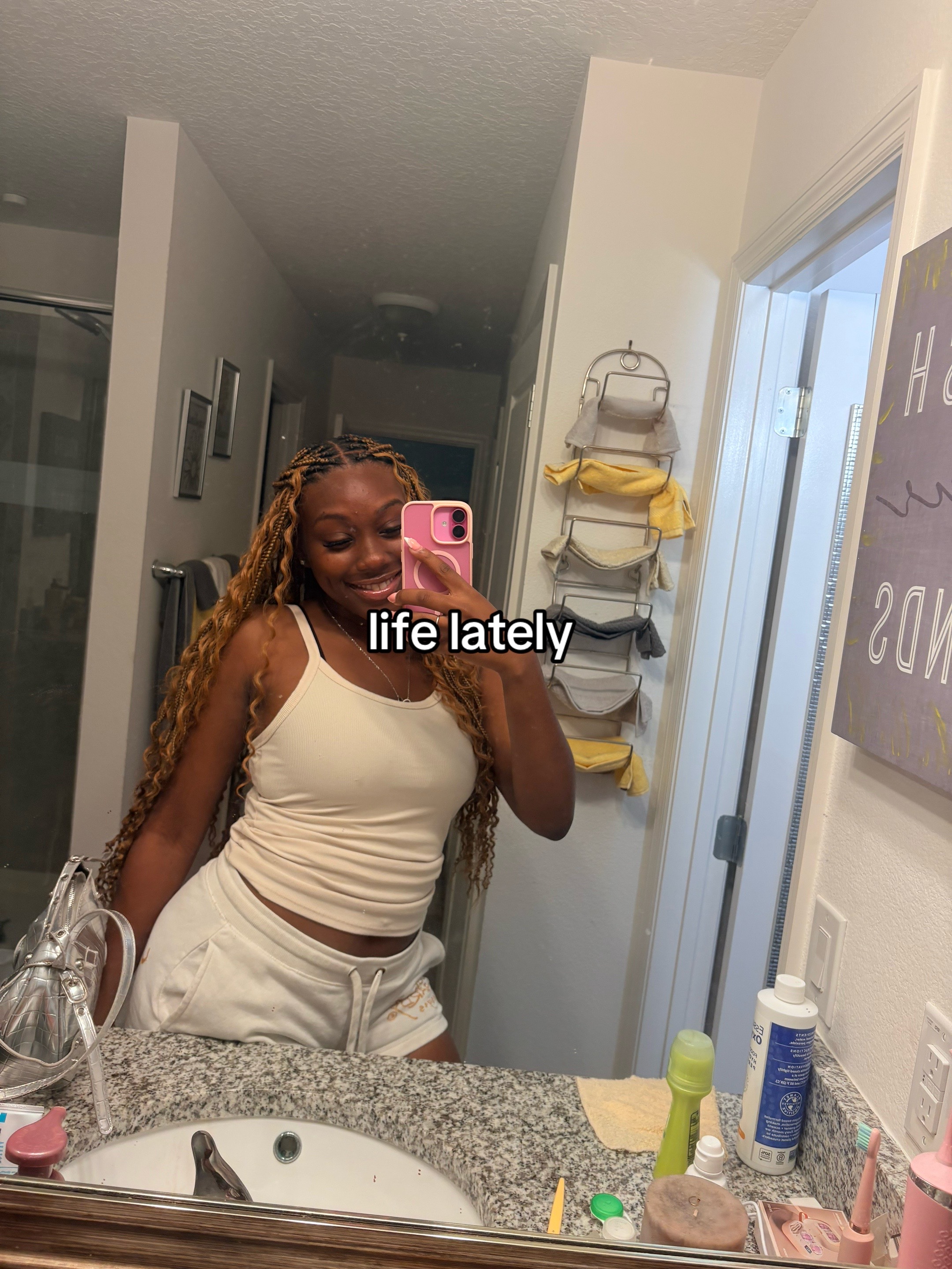 @KMonae🫧
