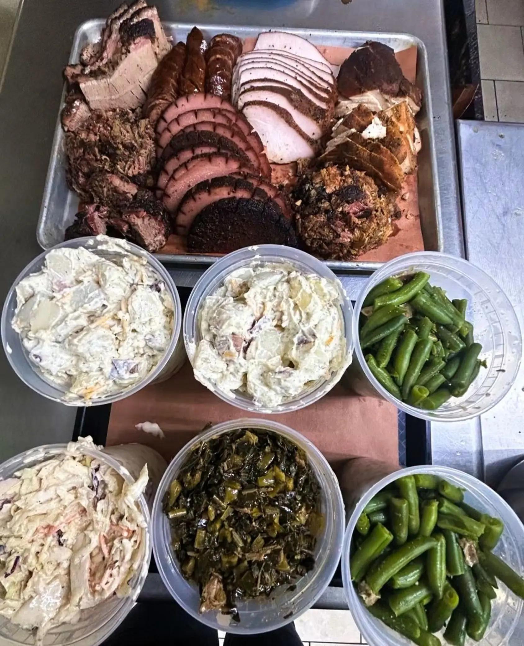 @misfitpitsbbq