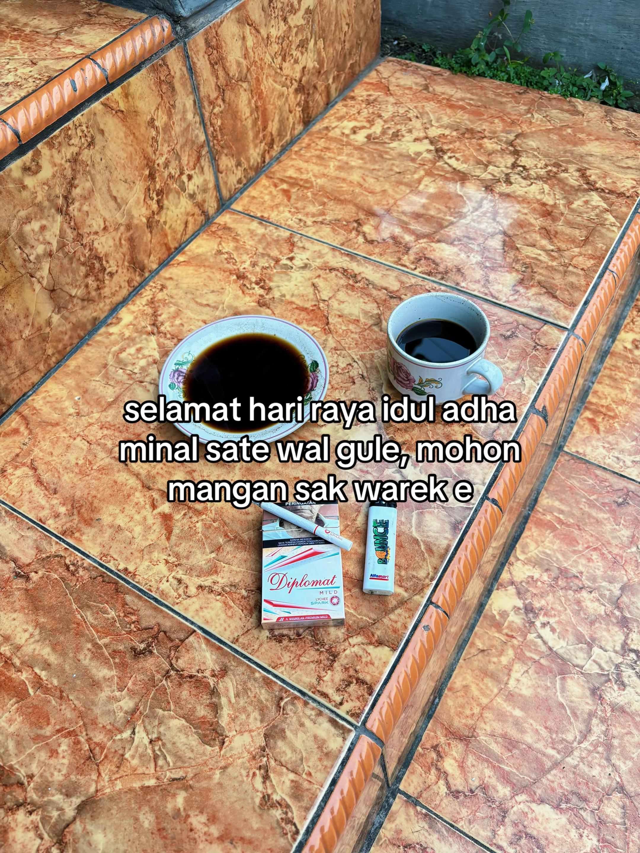 @𝙋𝘼𝙋𝘼𝙍𝙀𝙔𝙔𝙔 ☕︎