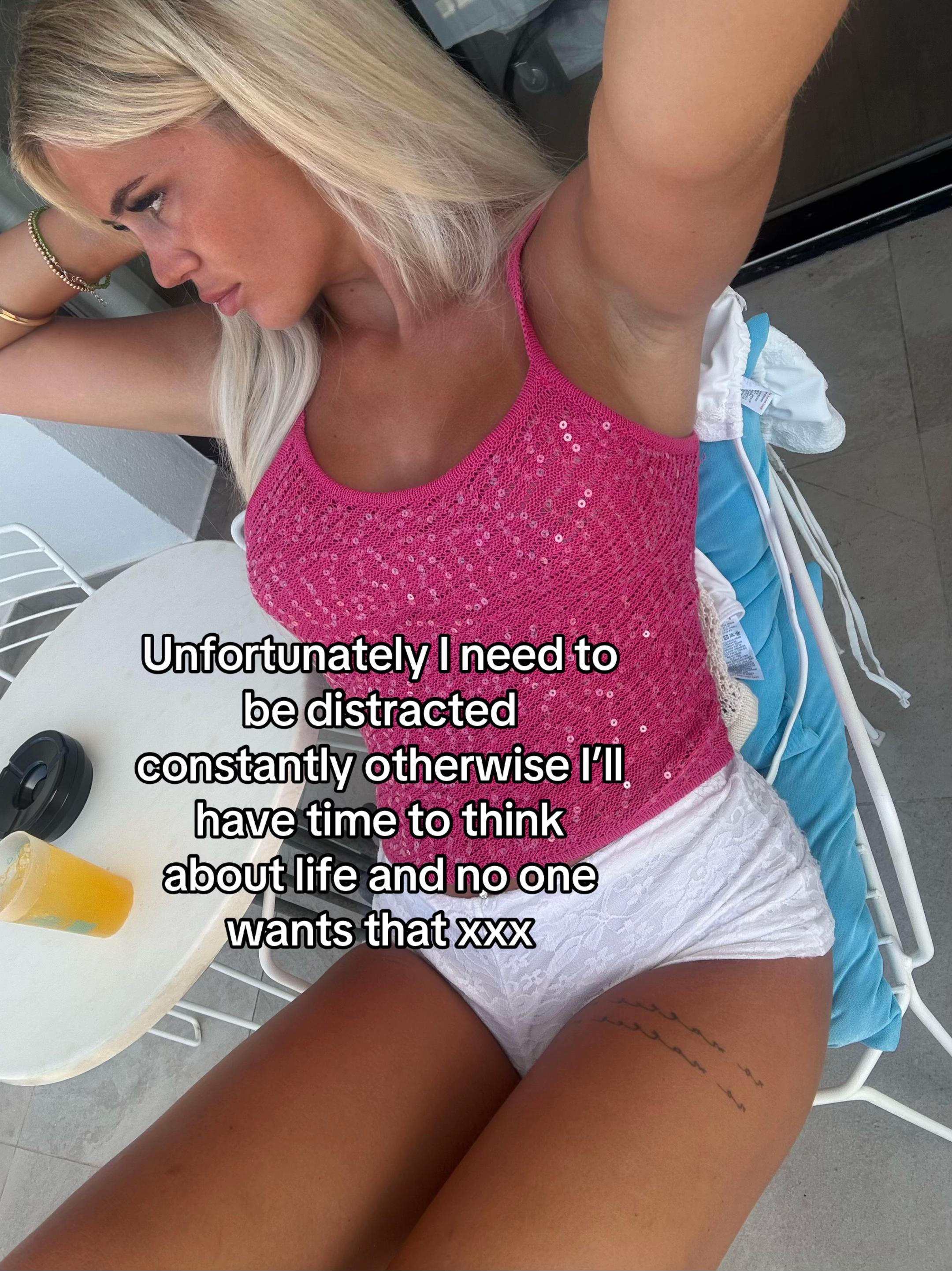@Scarlett Christina 💋