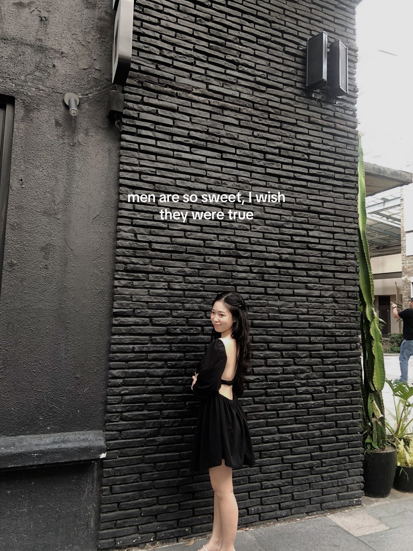 @Lela