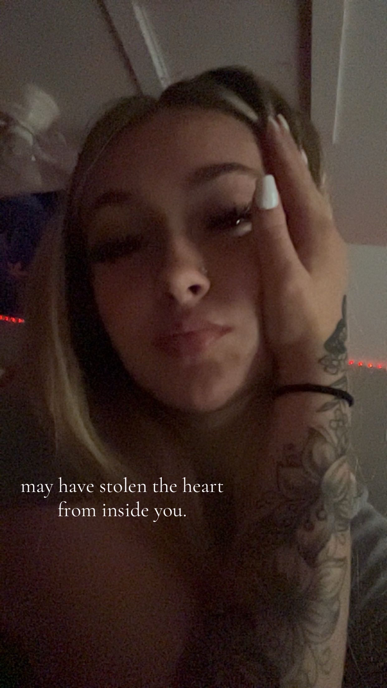 @️