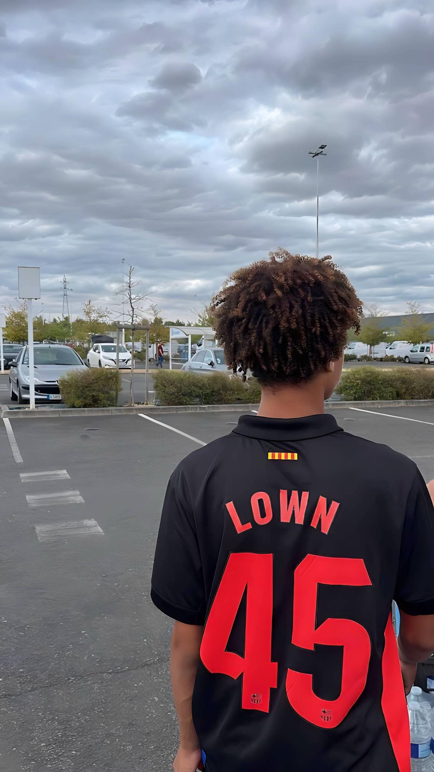 @𝑳𝒐𝒘𝒏'🇨🇫