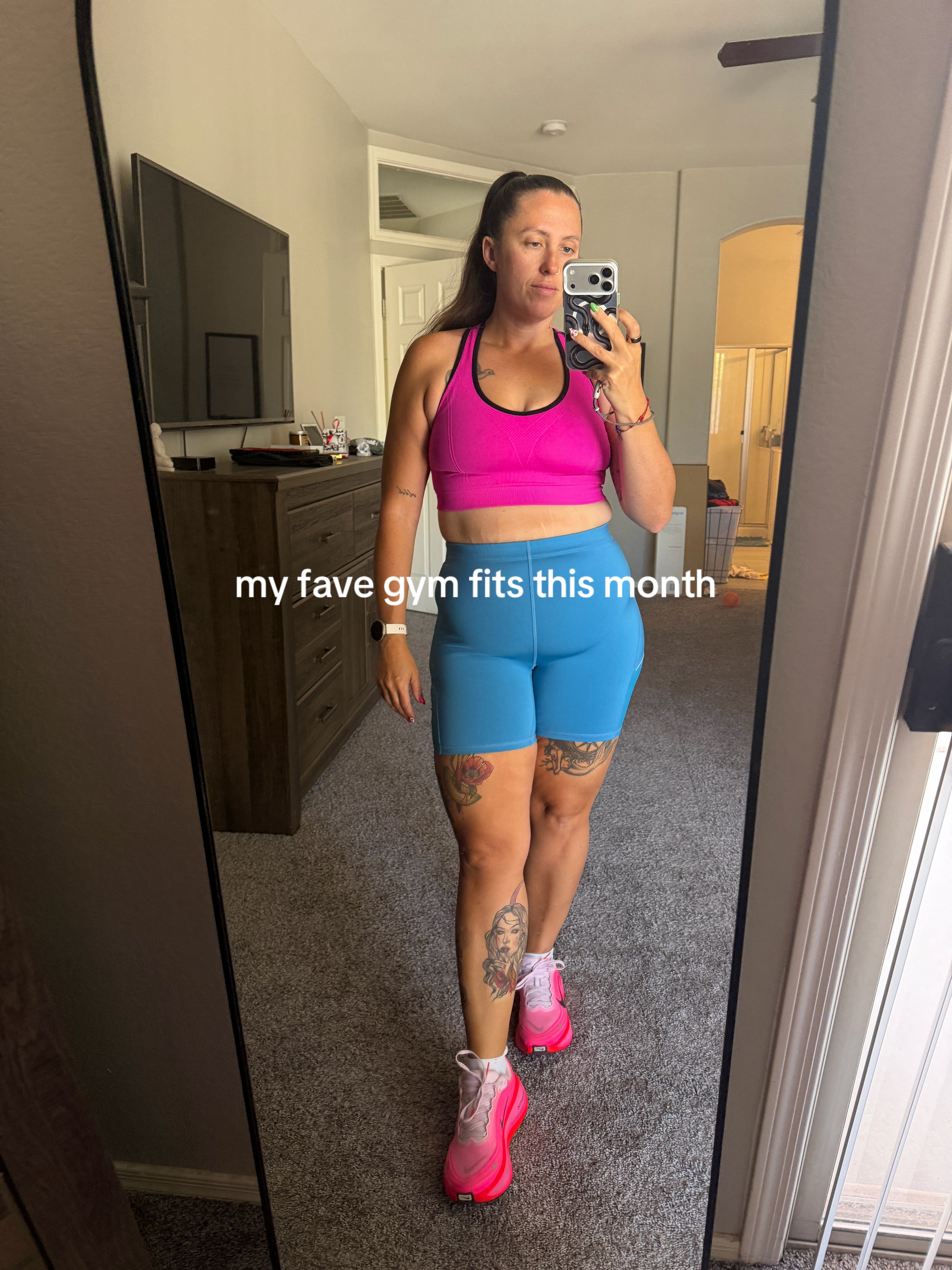 @heyjessholmes