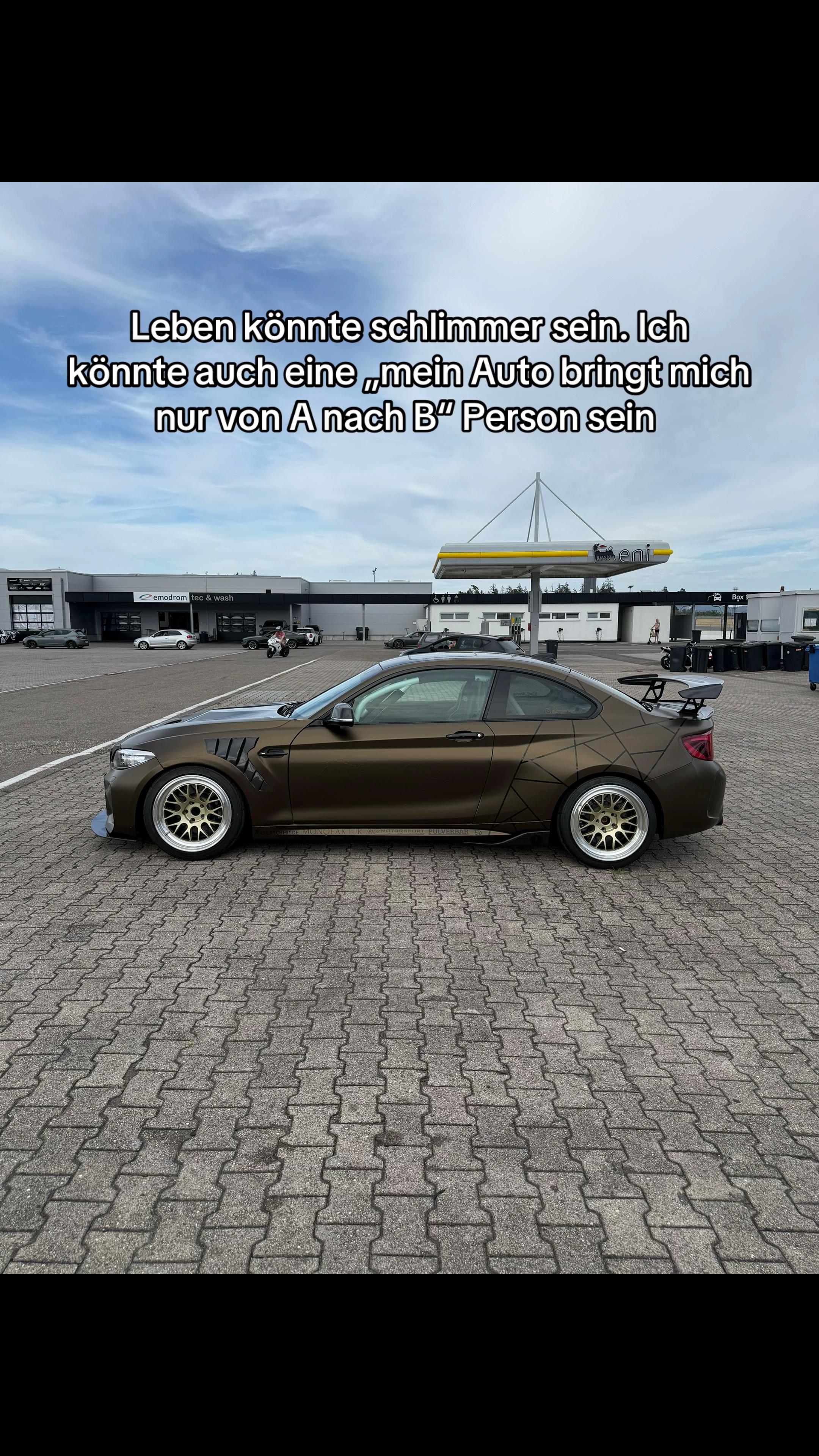 @M2_Dennis