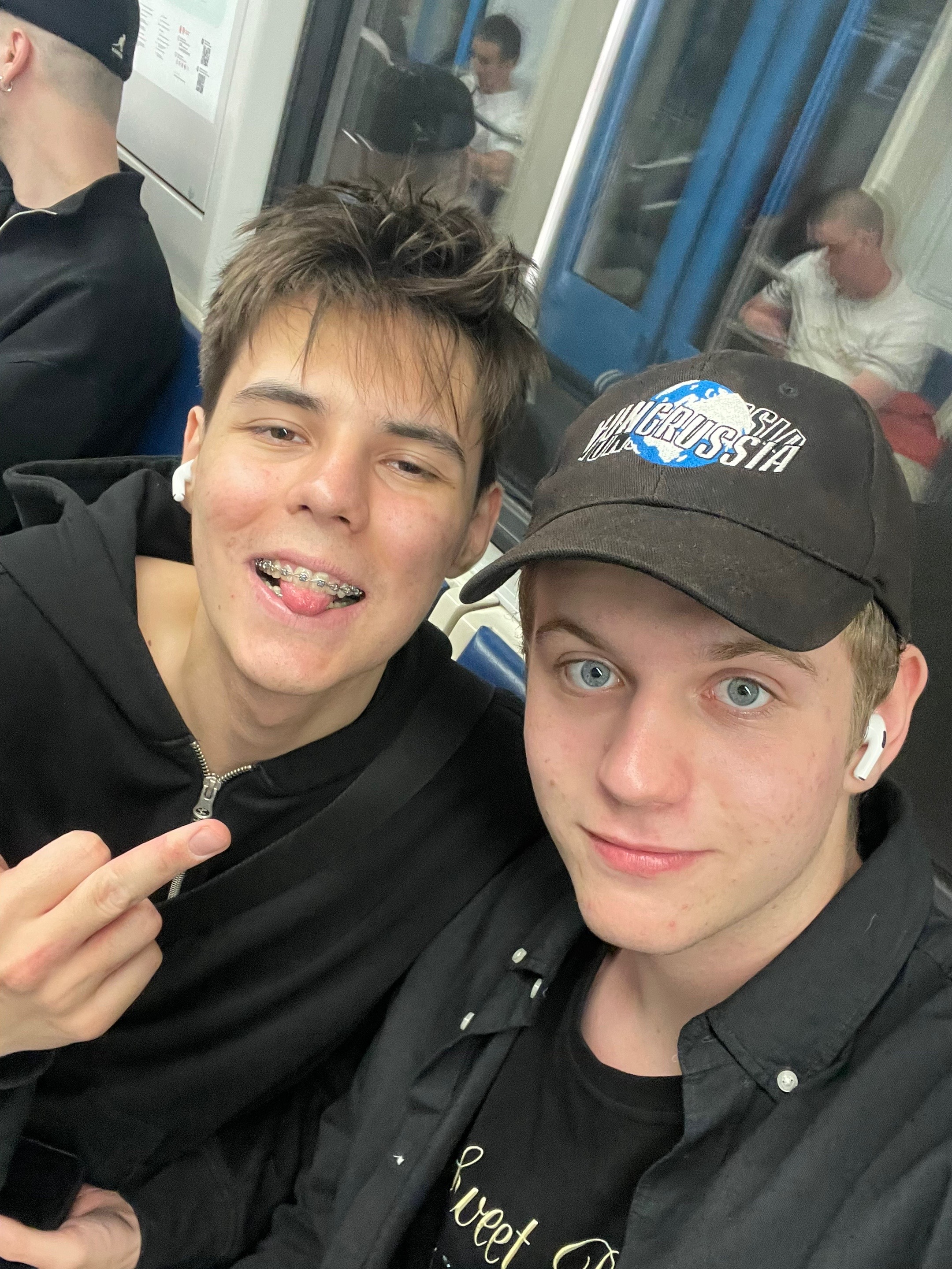 @Арсений