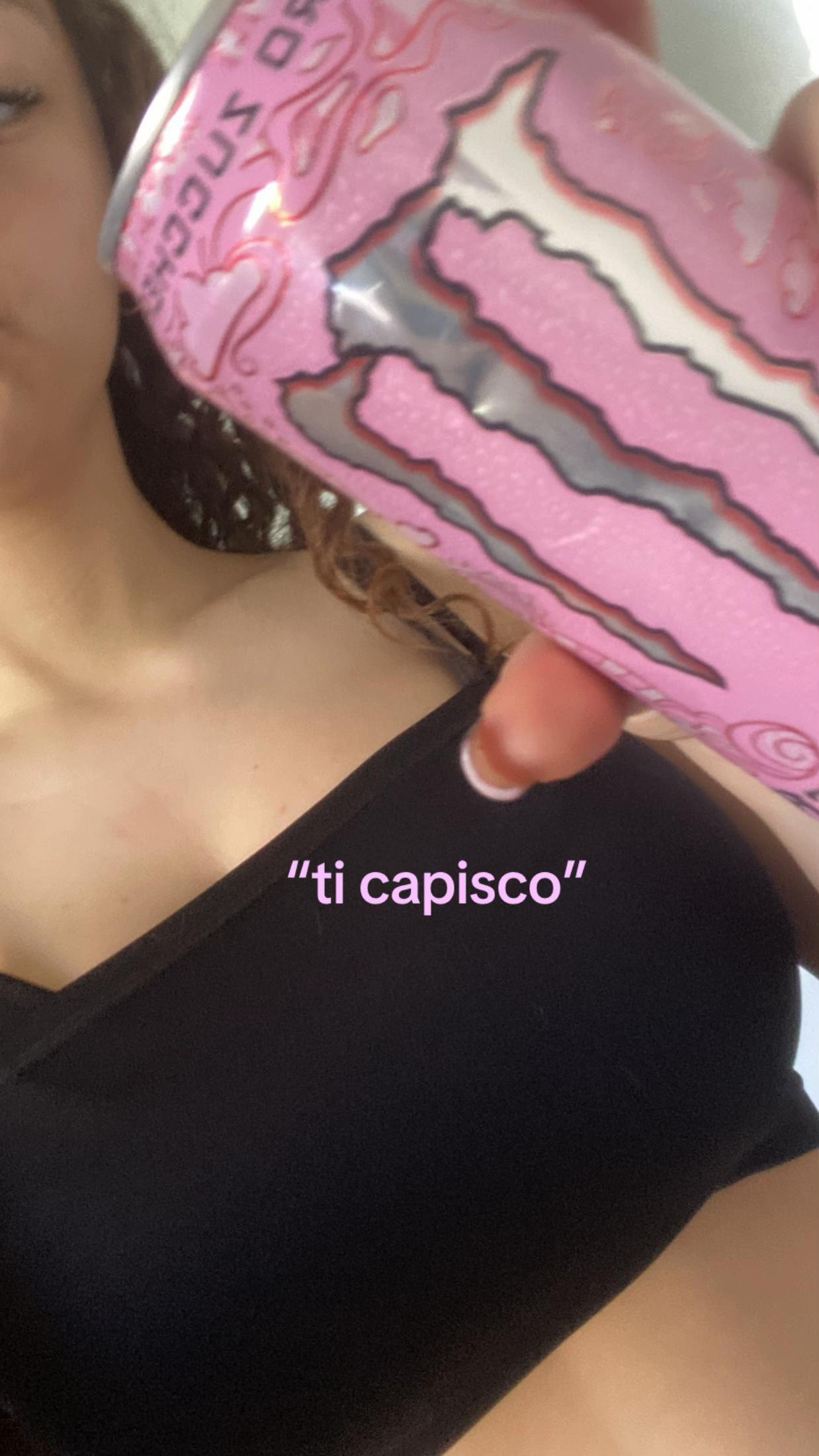 @𖣂