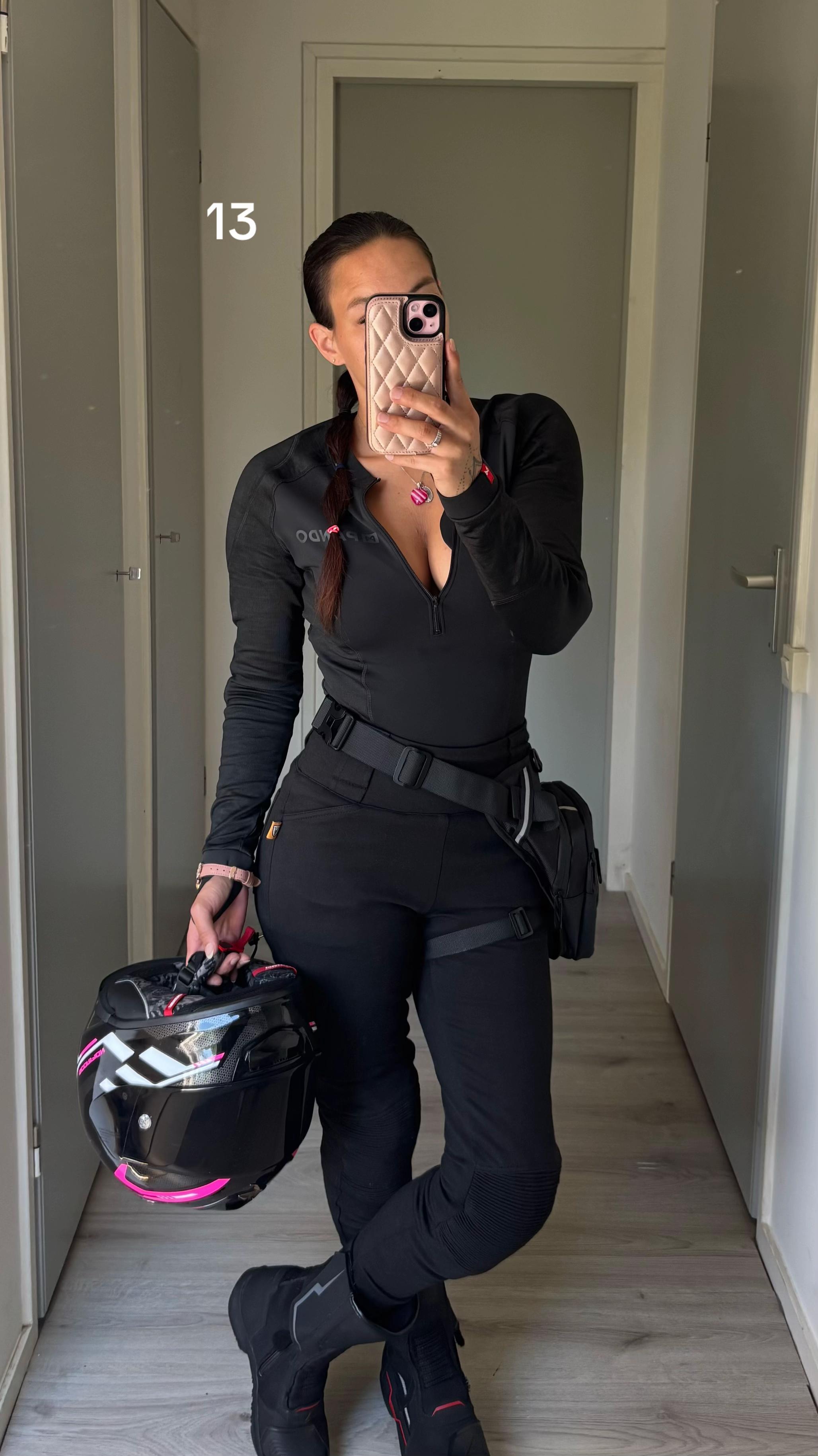 @pink_bikergirl