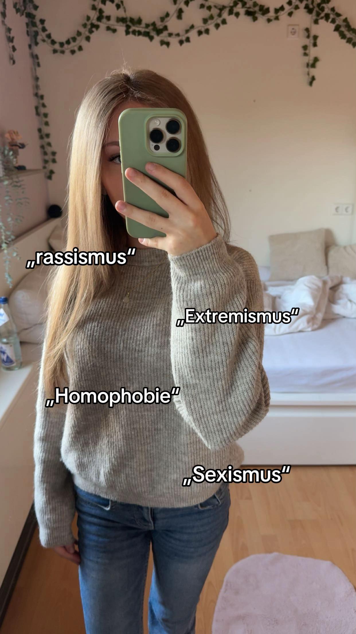 @𝐬𝐚𝐫𝐚𝐡