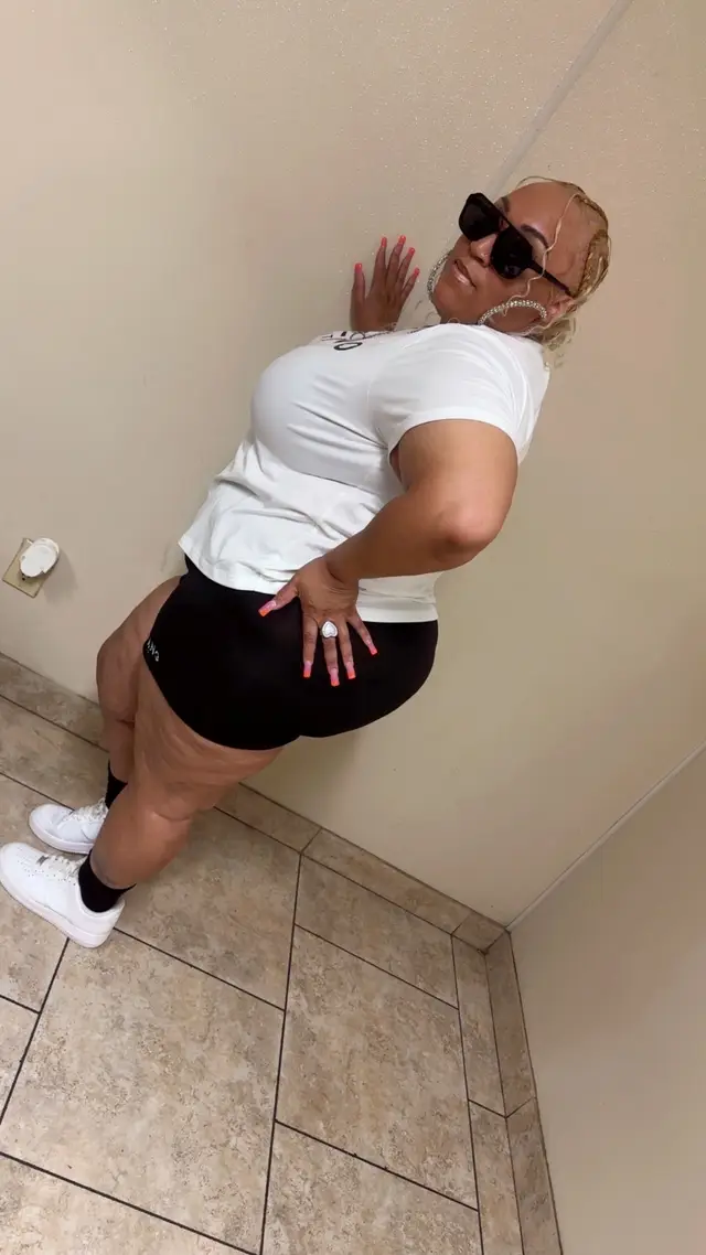 @QueenB👑