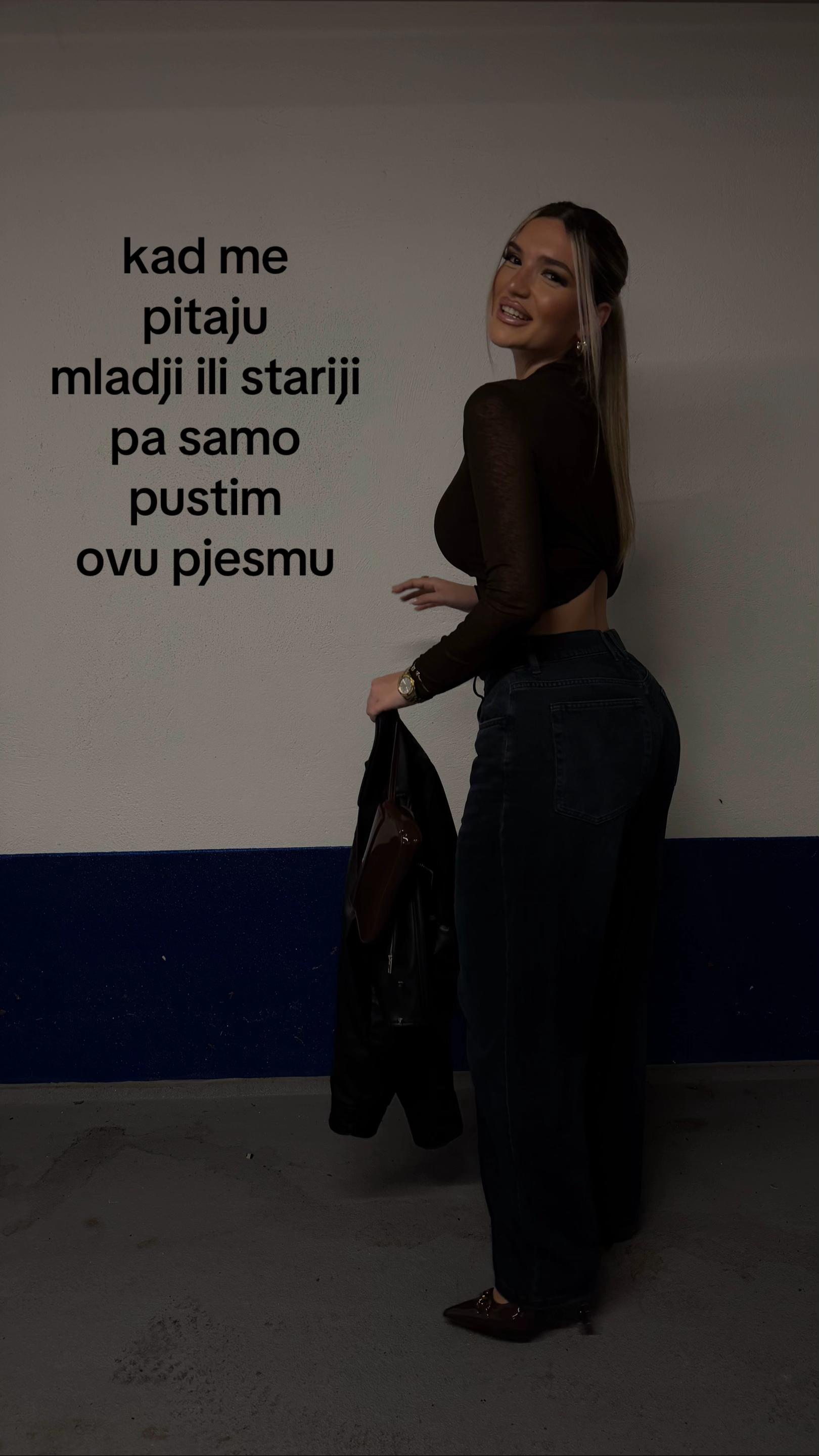 @JOVANA