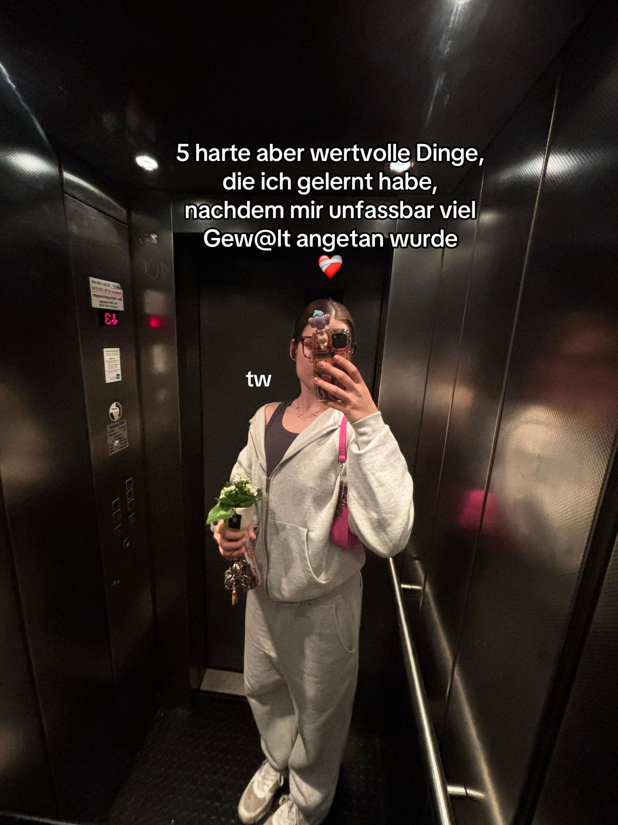 @julia elisabeth 🩷