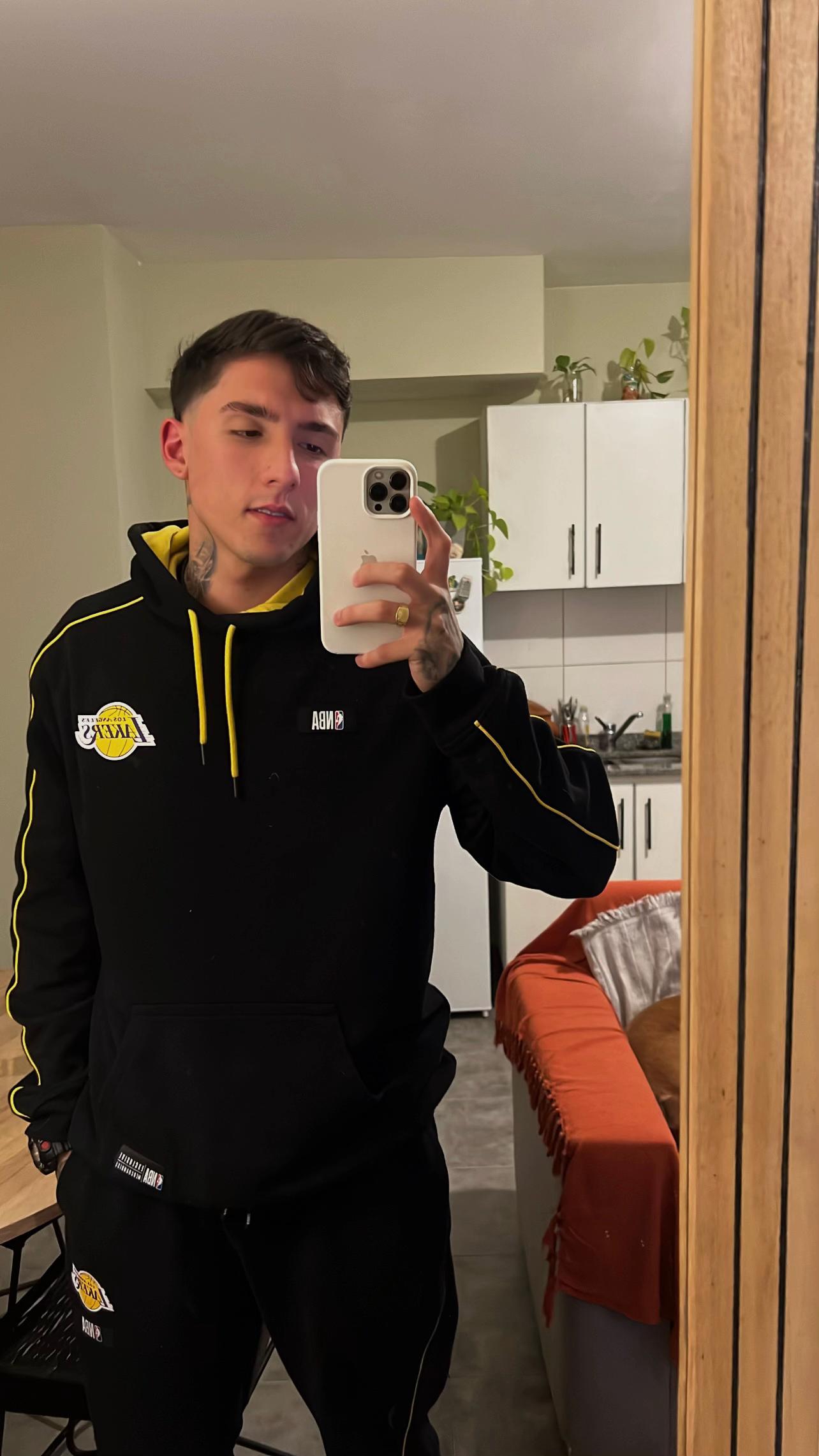 @Tomass23