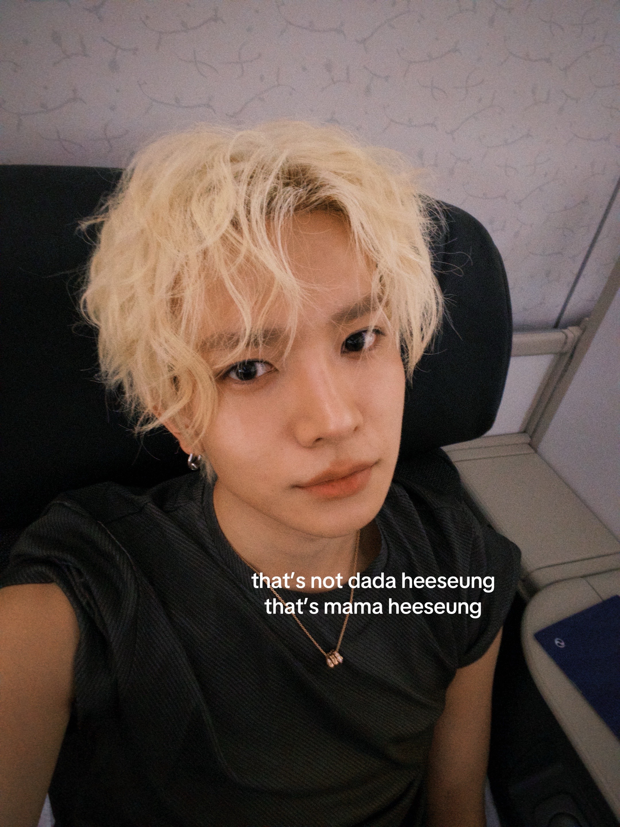 @avery⋆˙⟡