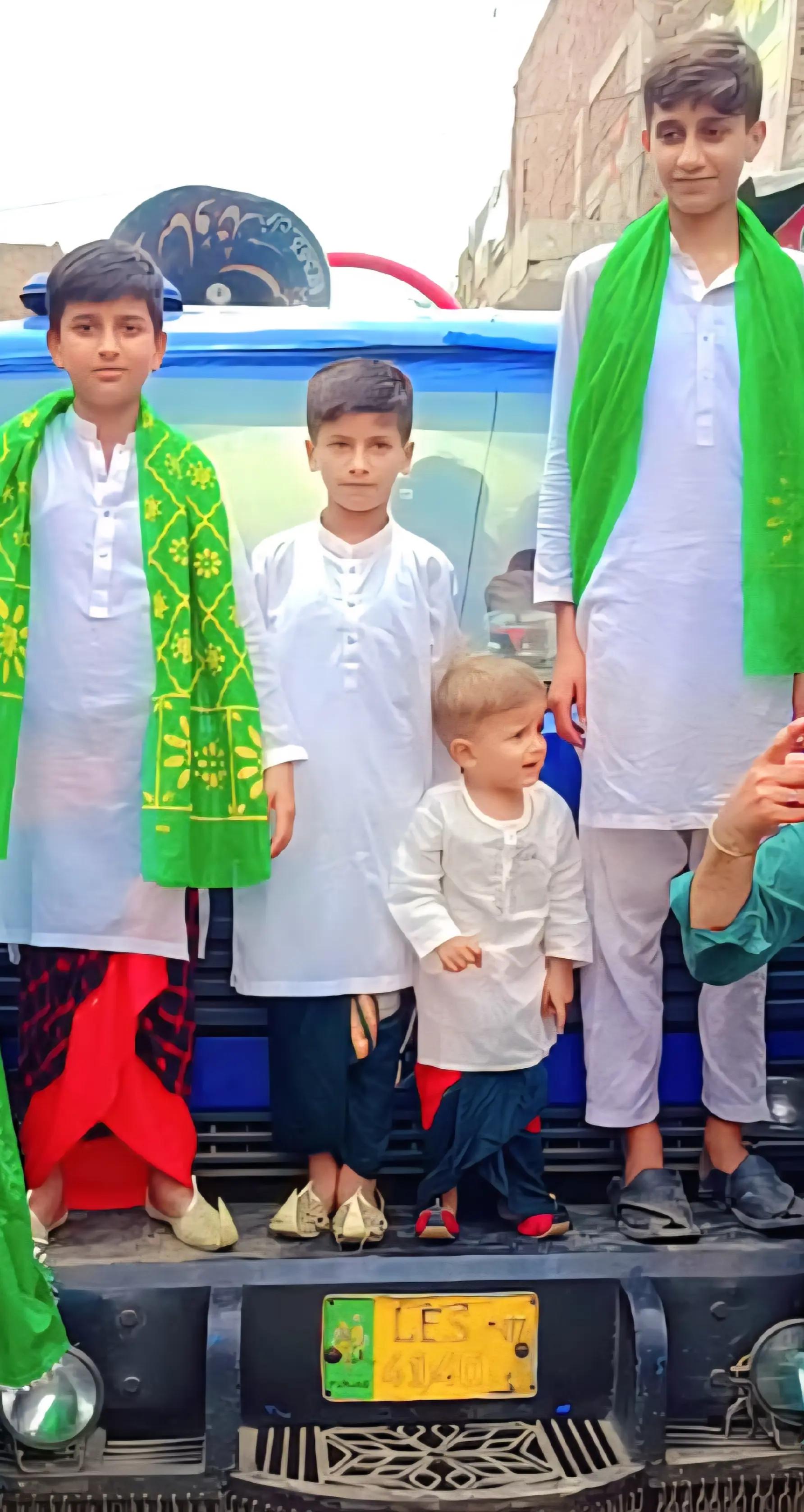 @چوہدری حُسنین گُجر