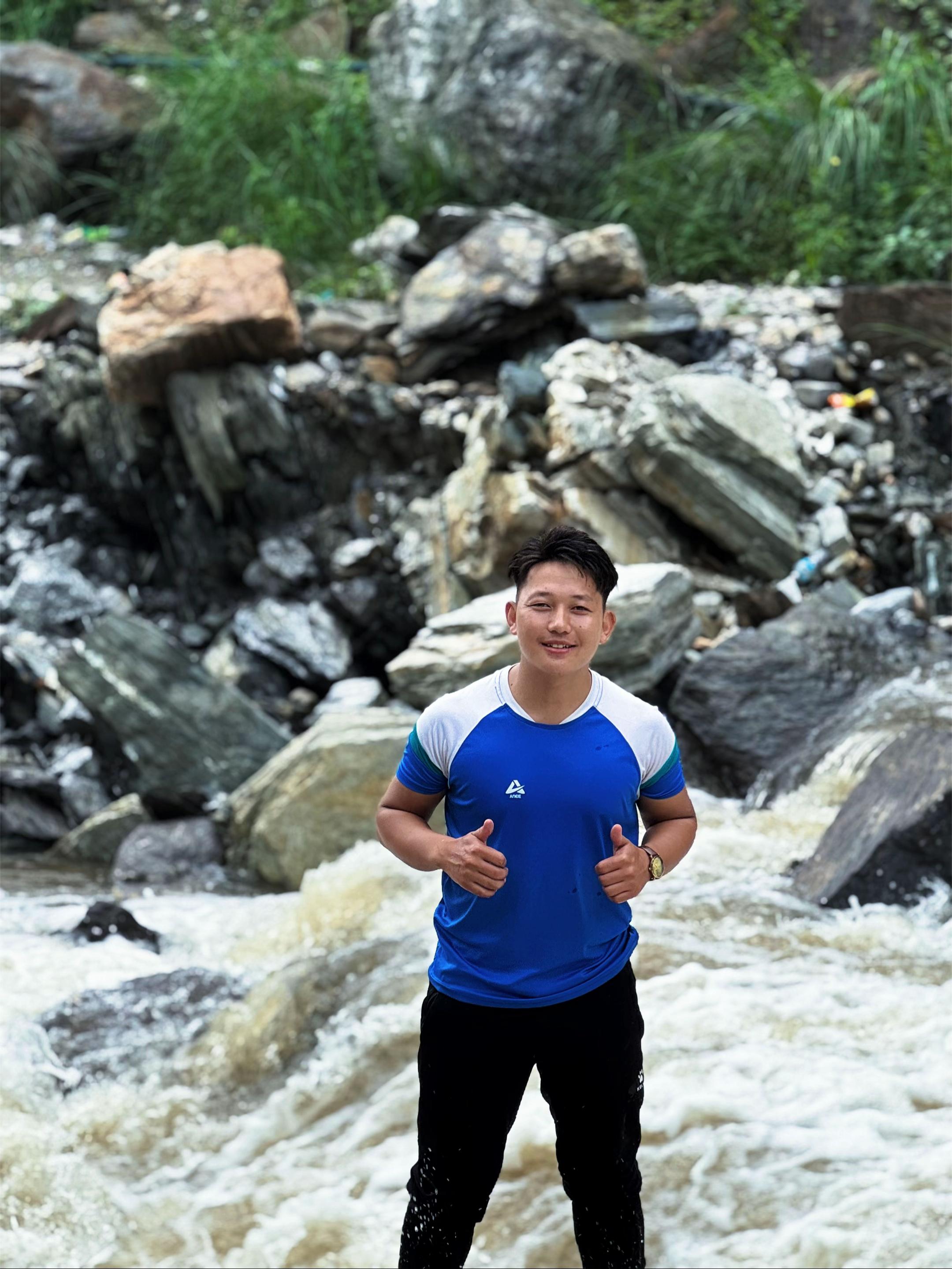 @Manoj Limbu