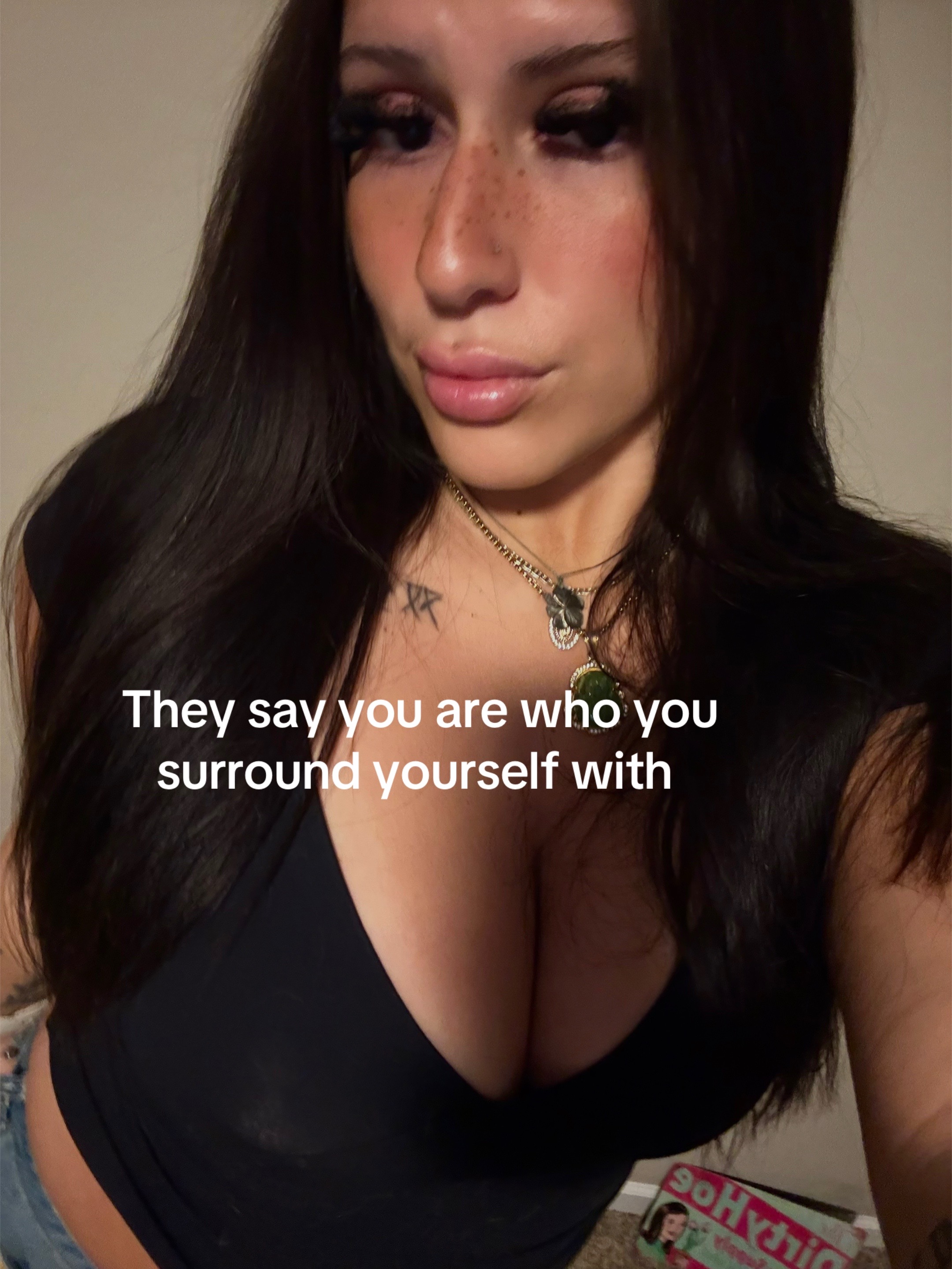 @cassiebadass
