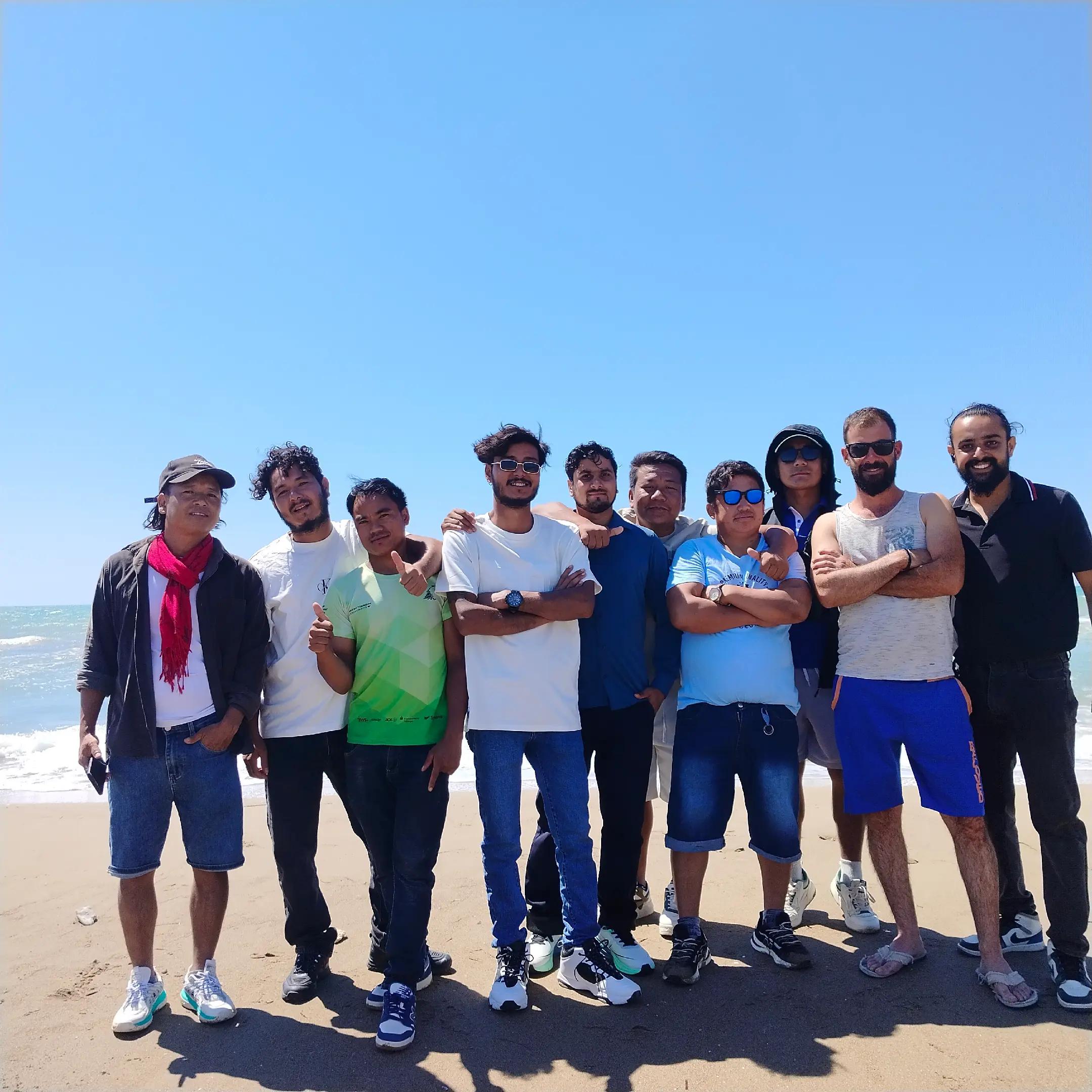 @योगेश गुरुङ्२🇳🇵♥️🇬🇷