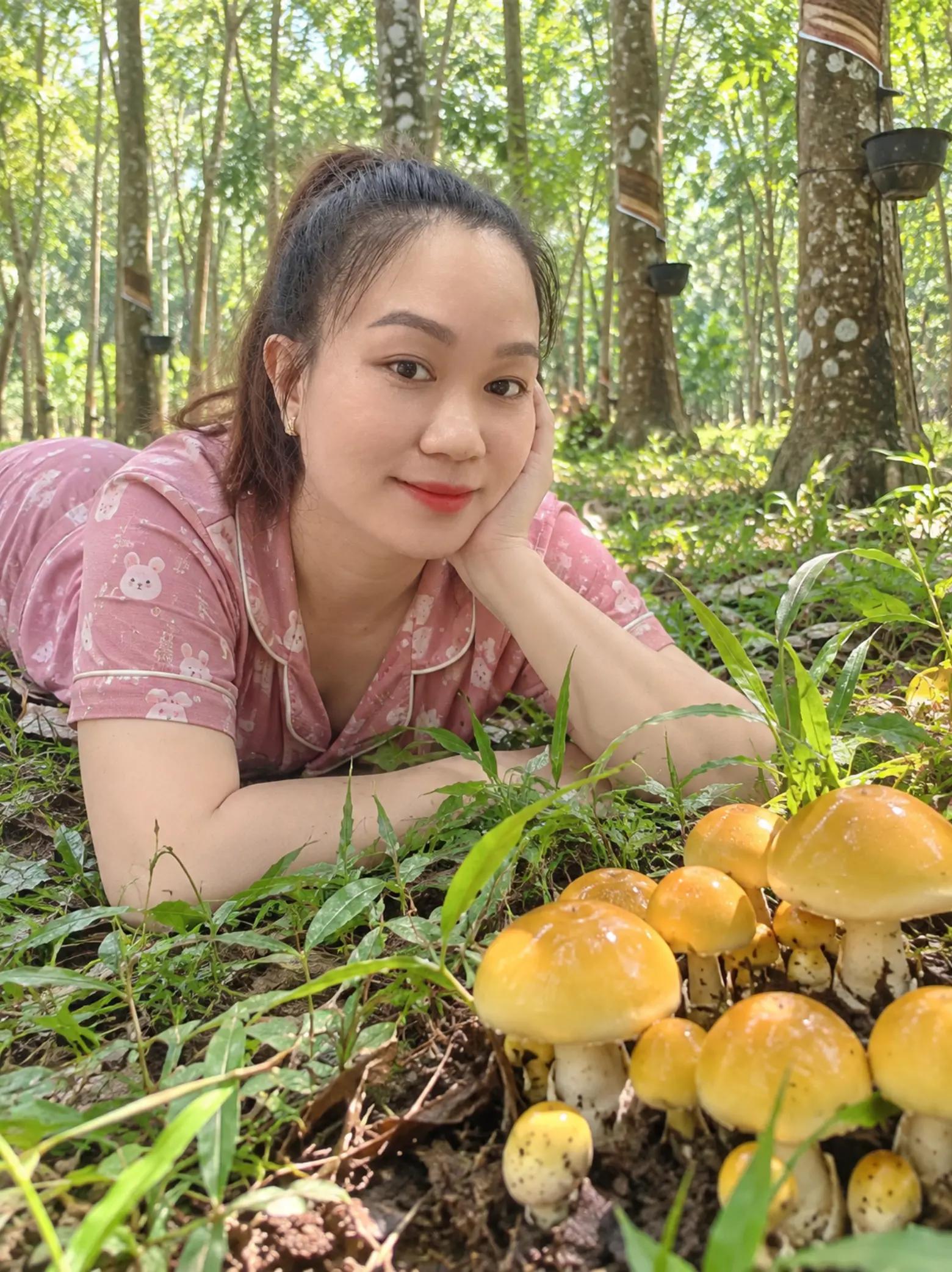 @Yến nh&agrave; qu&ecirc;