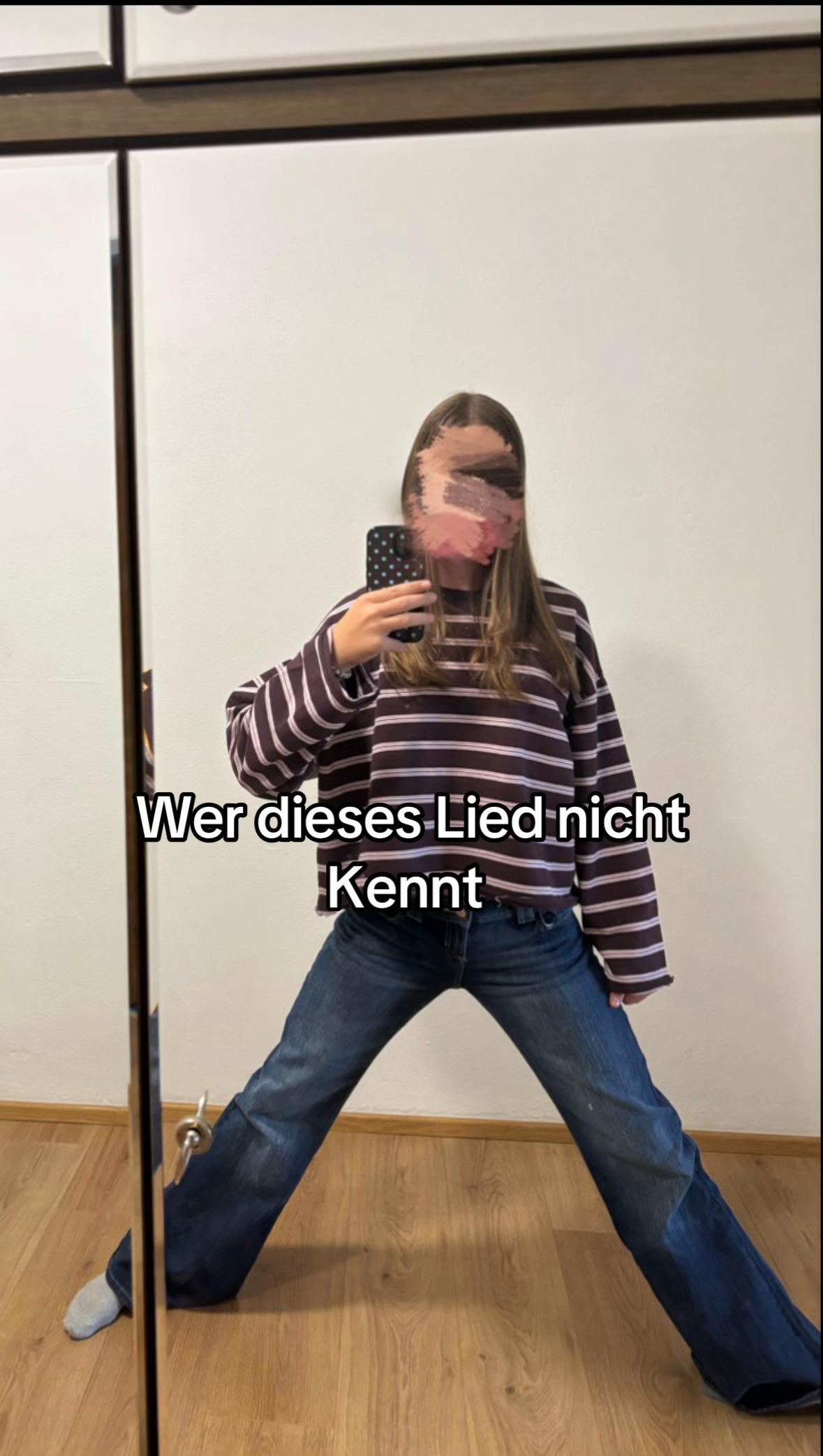 @⭑ʟᴀʀᴀ⭑