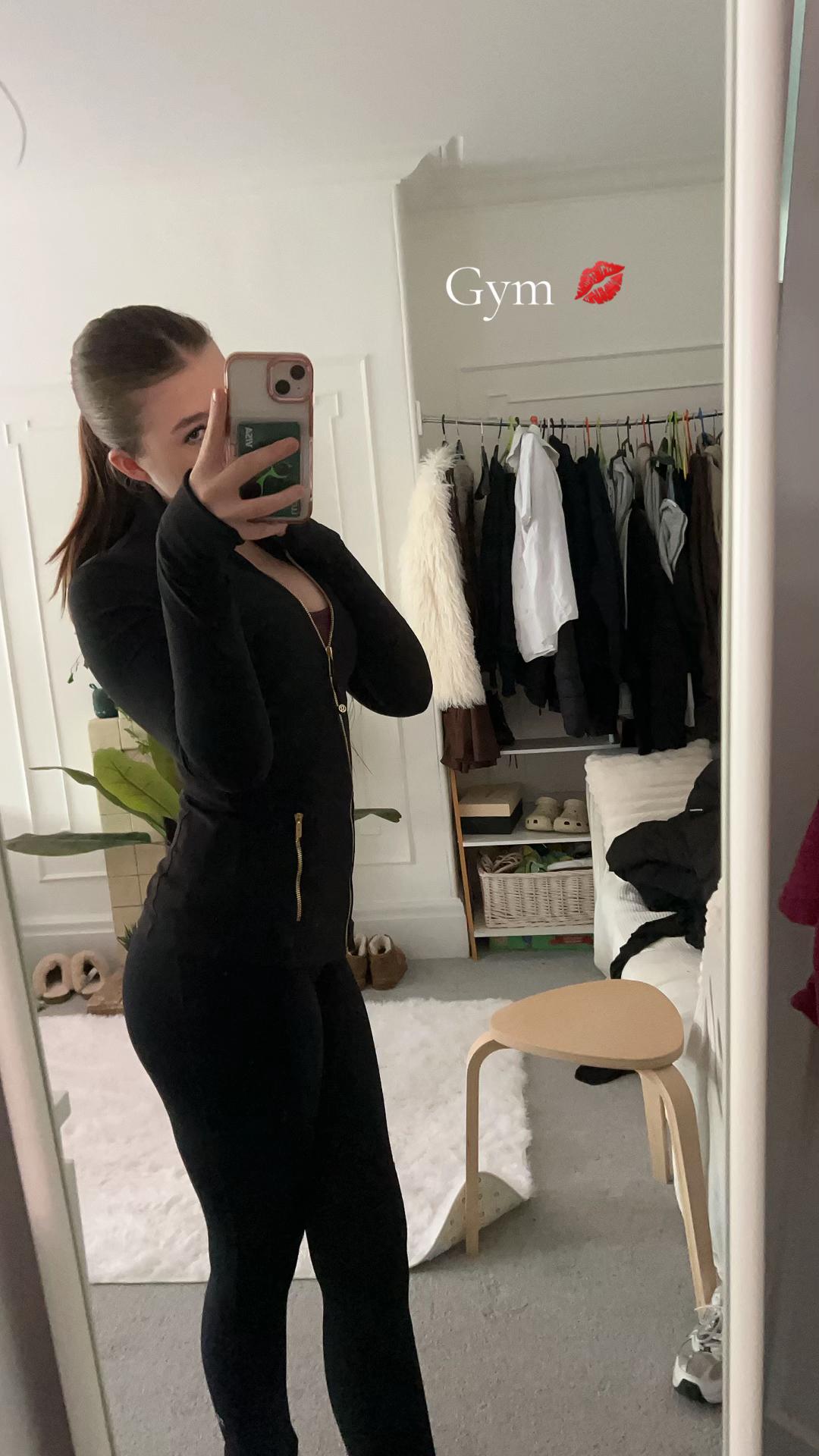 @ellie_main02