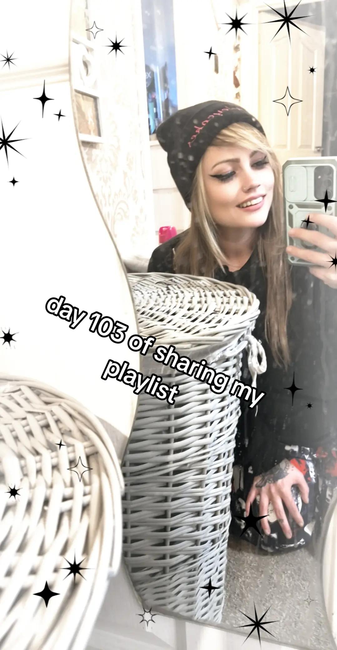 @HayleyCakes