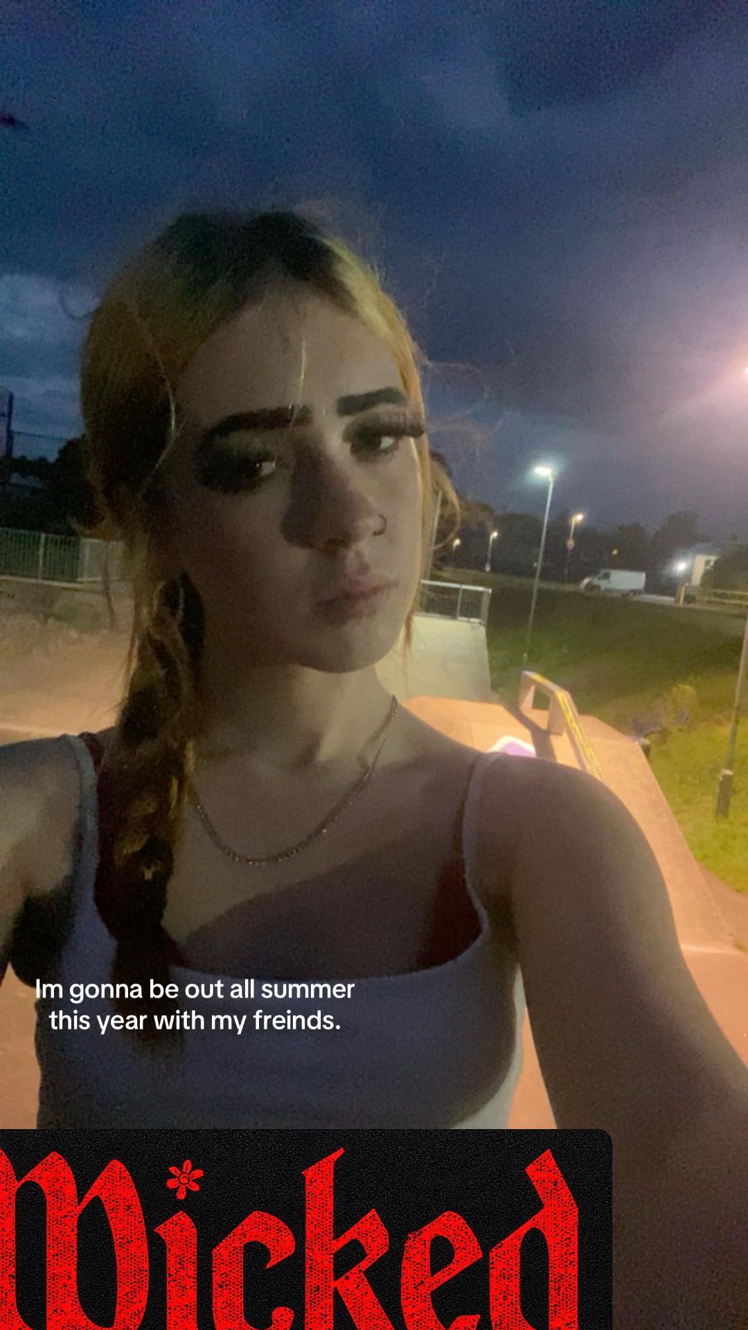 @Demi🍃❄️