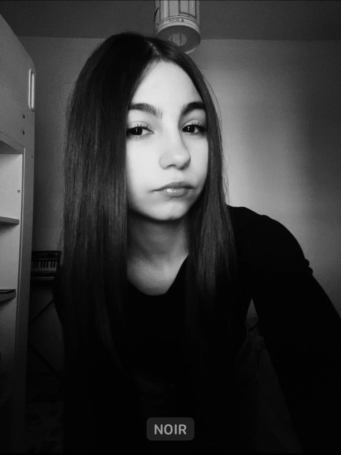 @𝑽 🌘