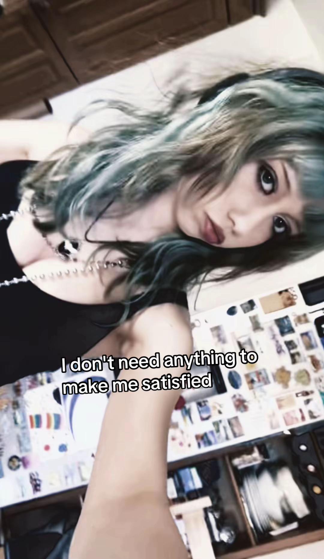 @Evie☠︎︎🦇