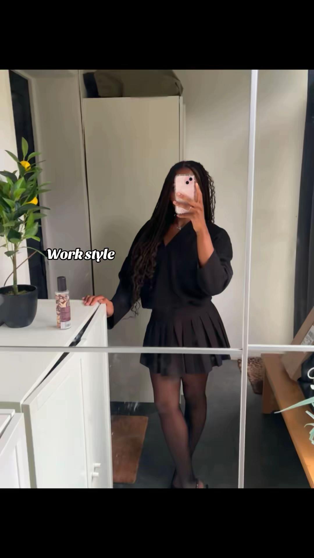 @Noelyse_