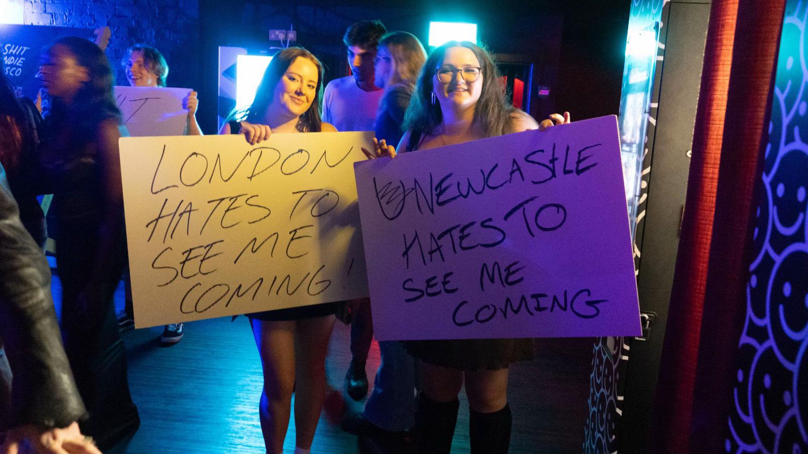 @Shit Indie Disco