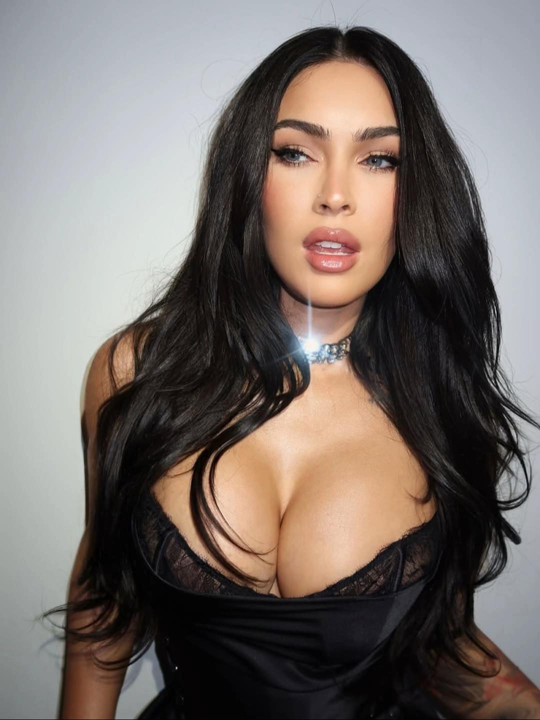 @meganfoxfan_italy