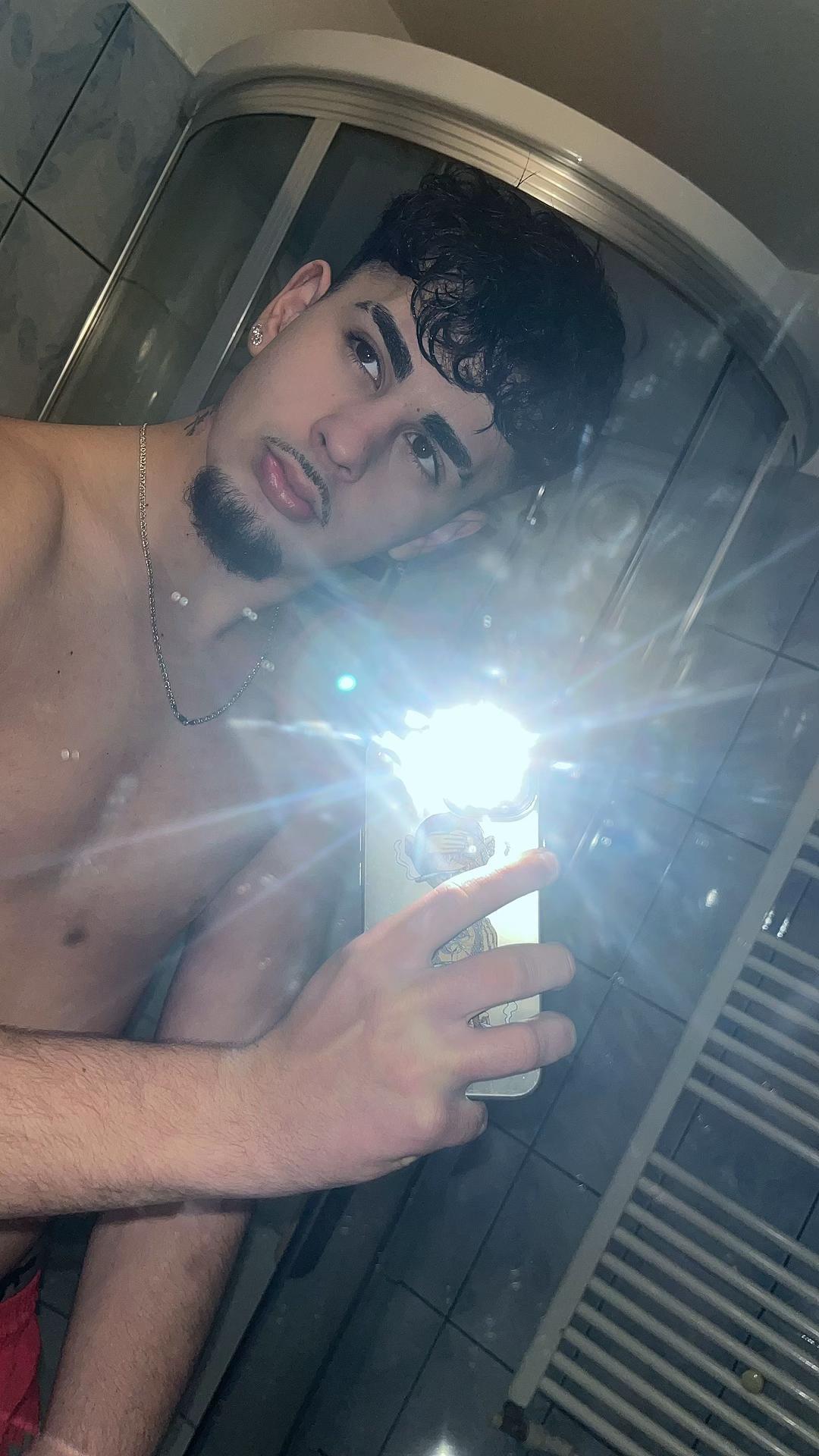 @qz_alin