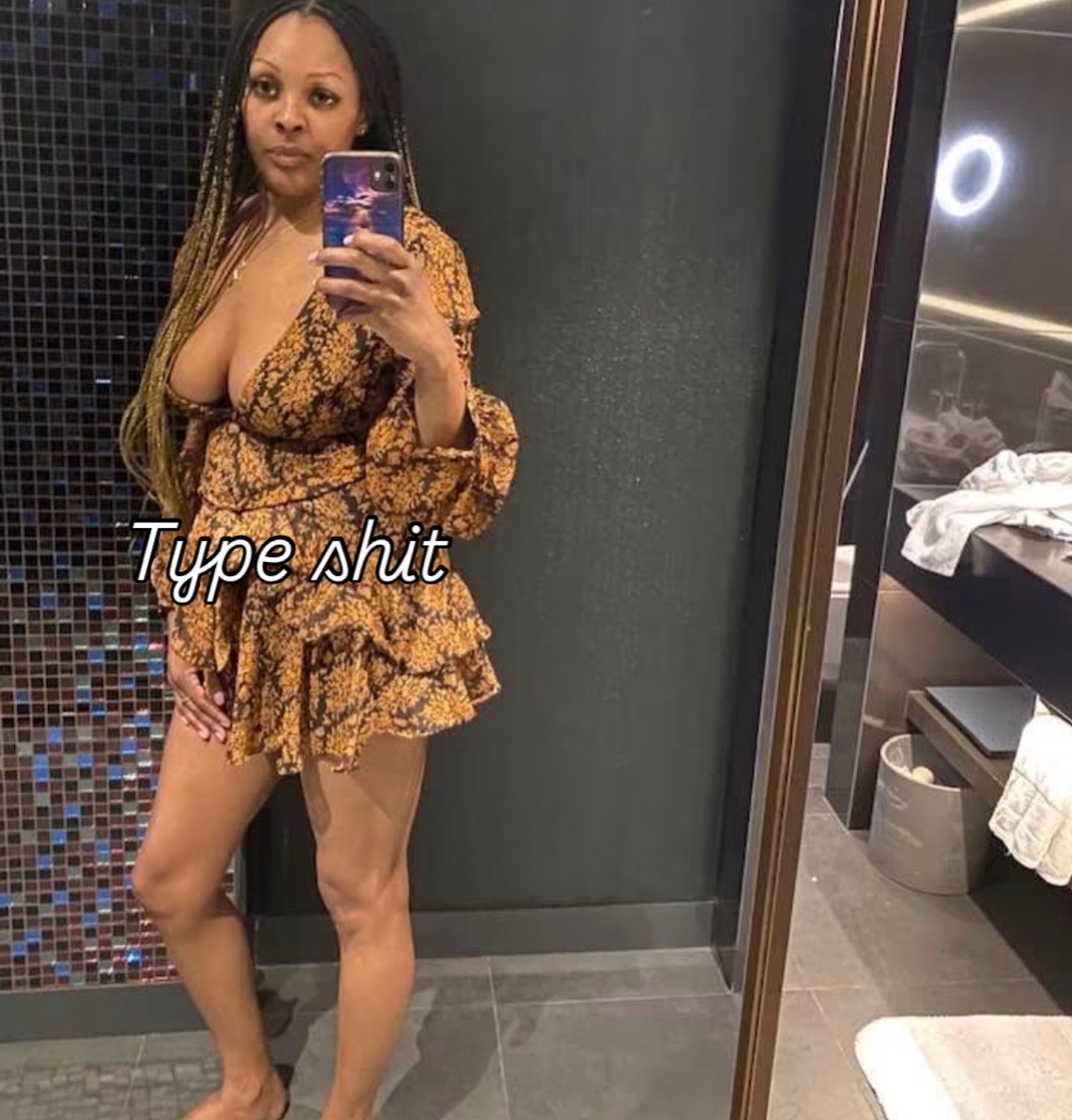 @Dani_