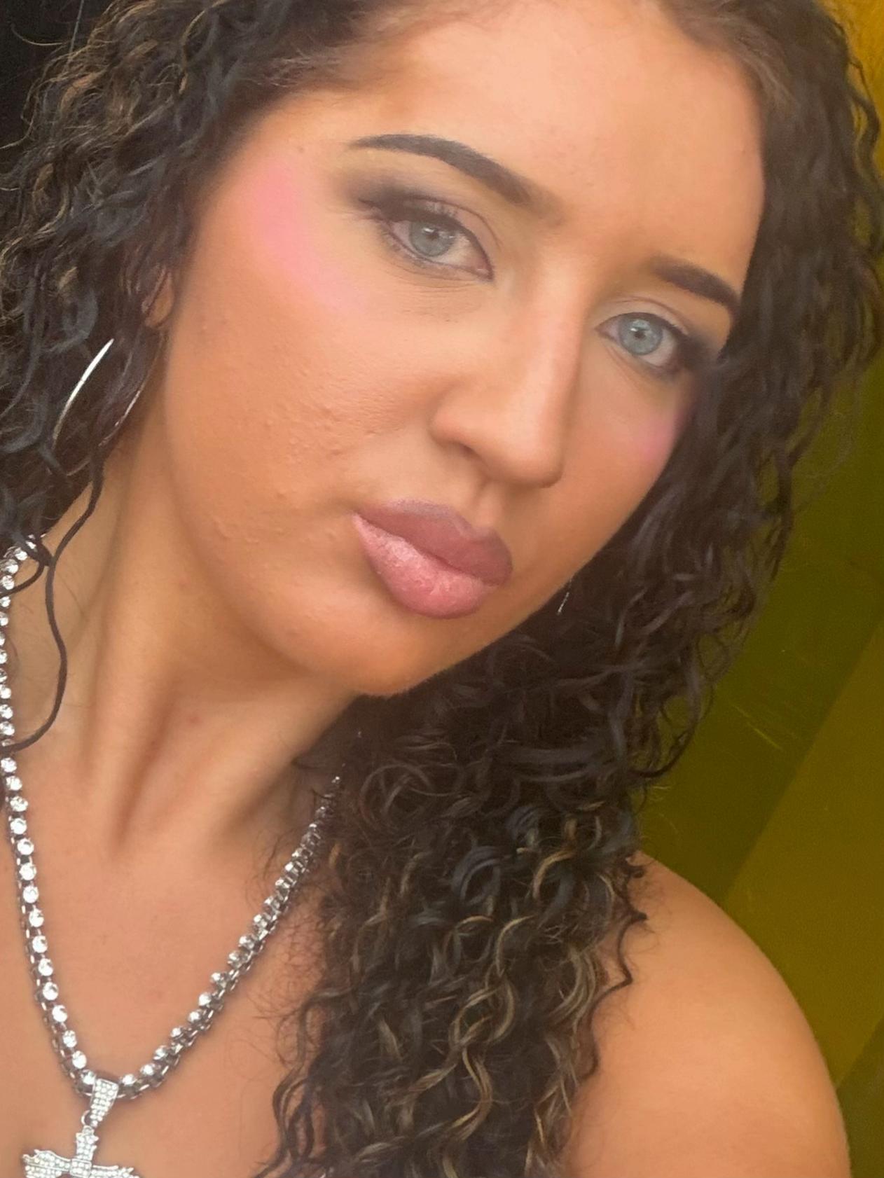 @mrsskyeblue