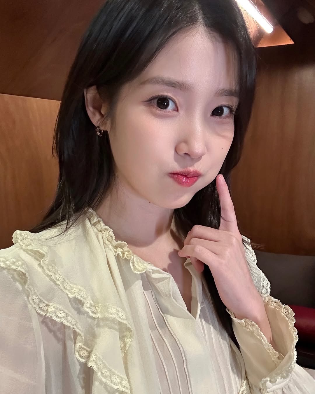 @이지은