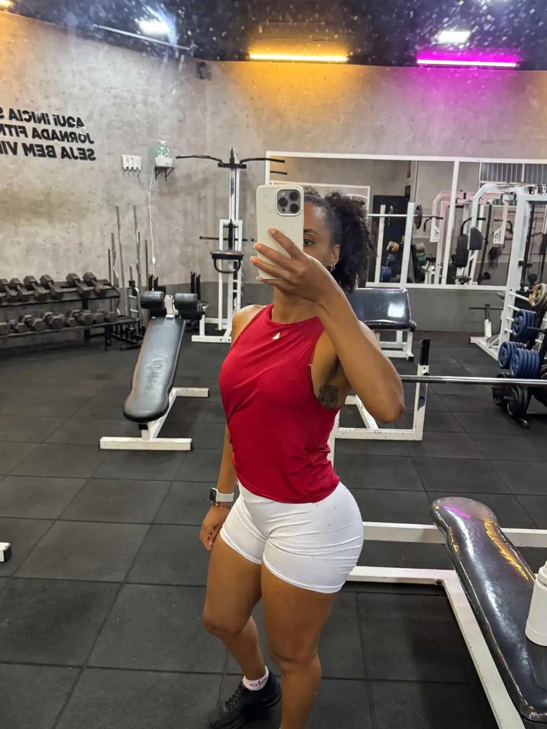 @Majúu leão