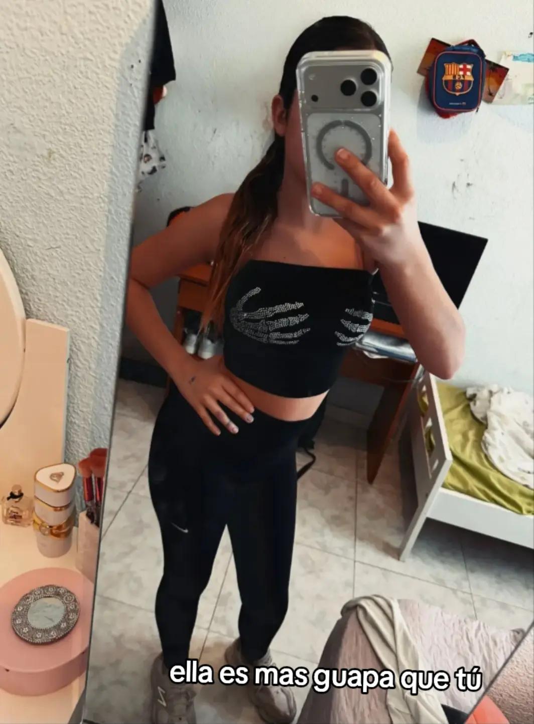 @𝓒𝓸𝓻𝓪𝓵 𝓕𝓮𝓻𝓷𝓪𝓷𝓭𝓮𝔃✨
