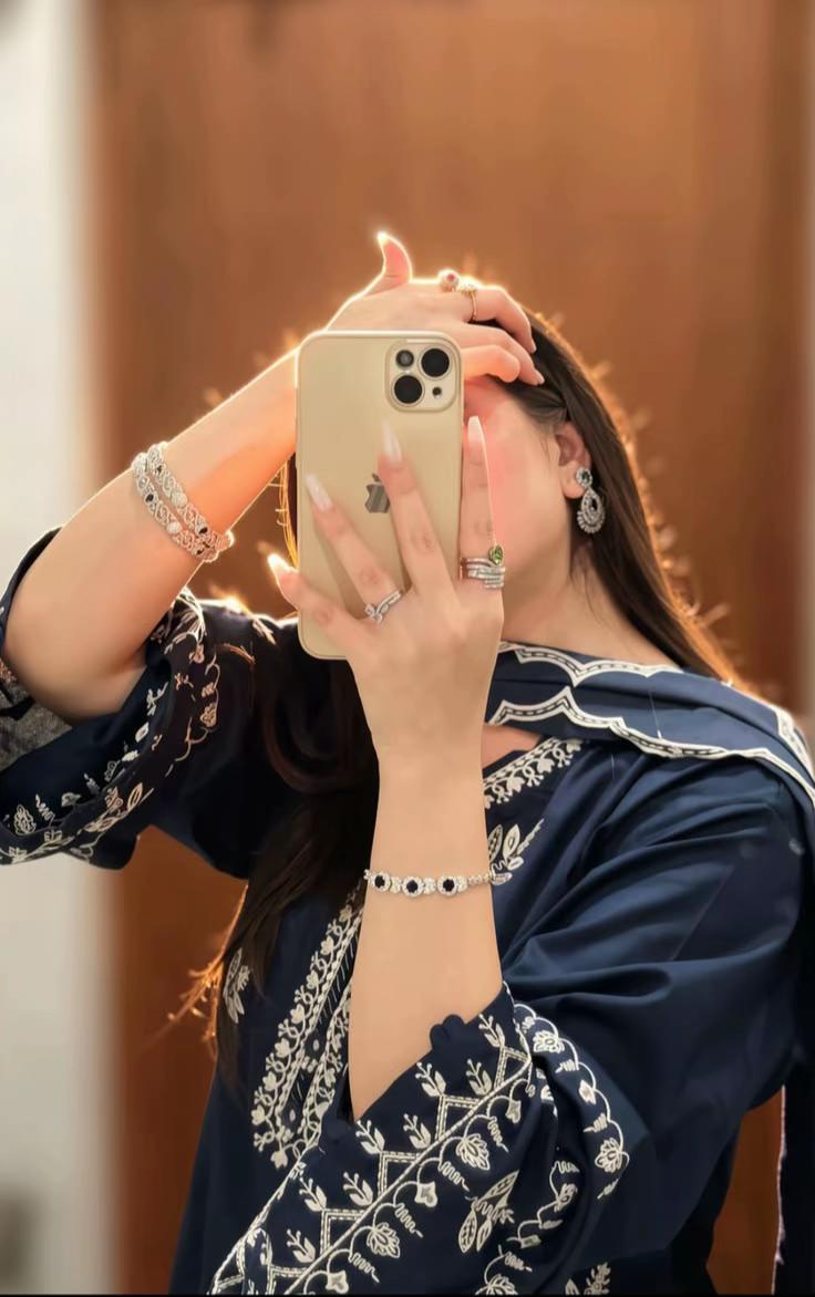 @Zoya shazadi