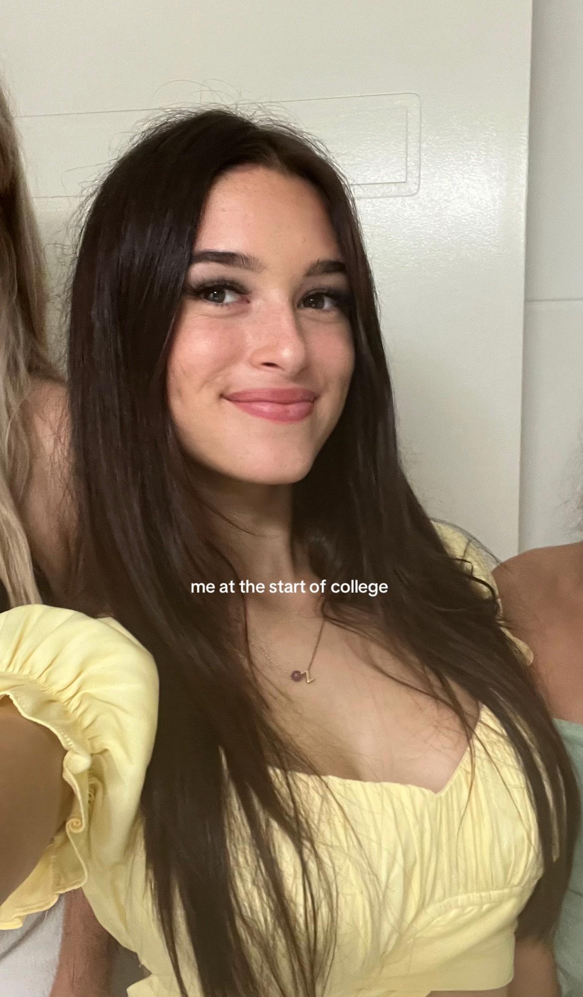 @zoehealyyyy