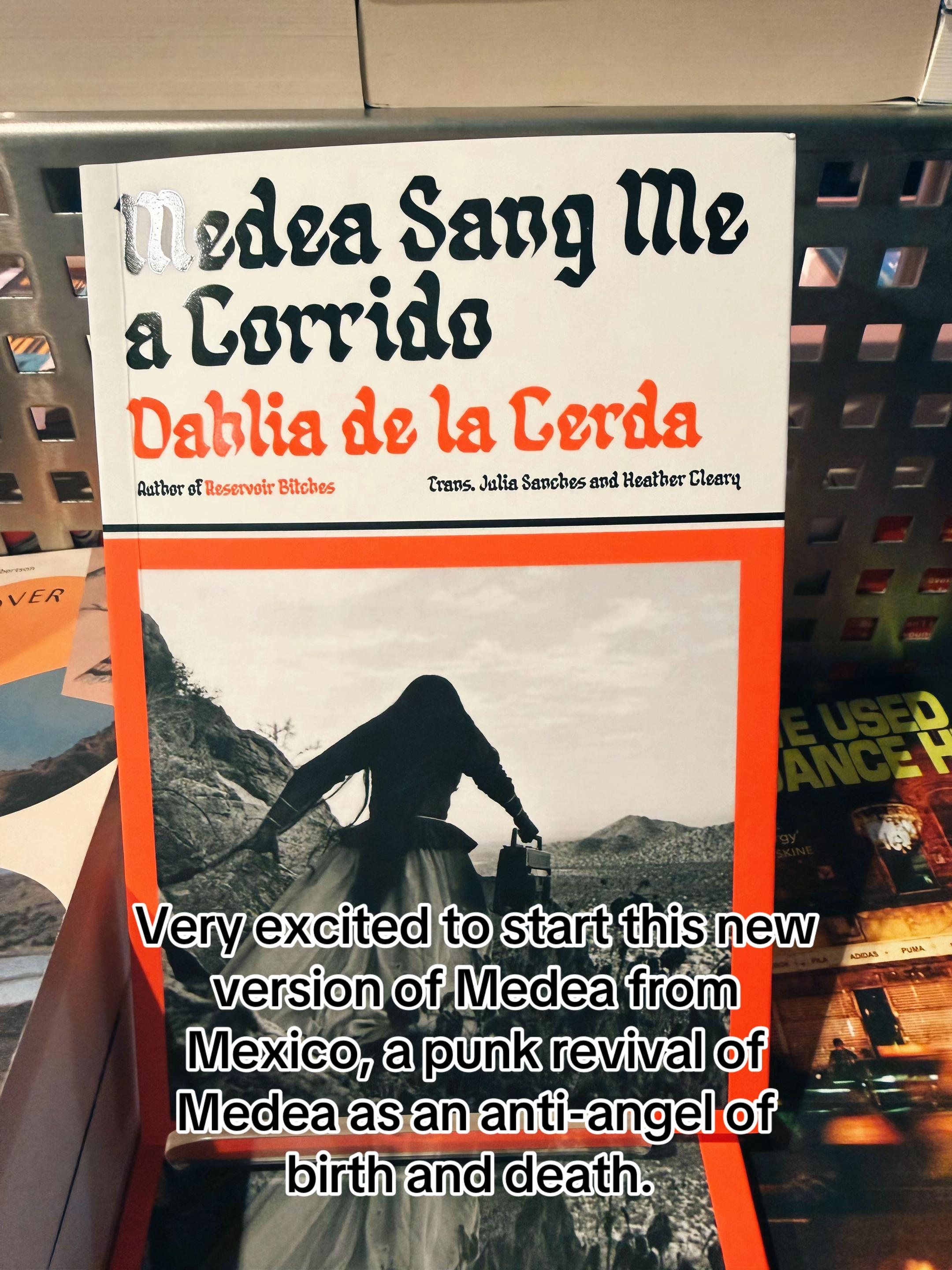 @Mara Gold - Sapphic Scholar