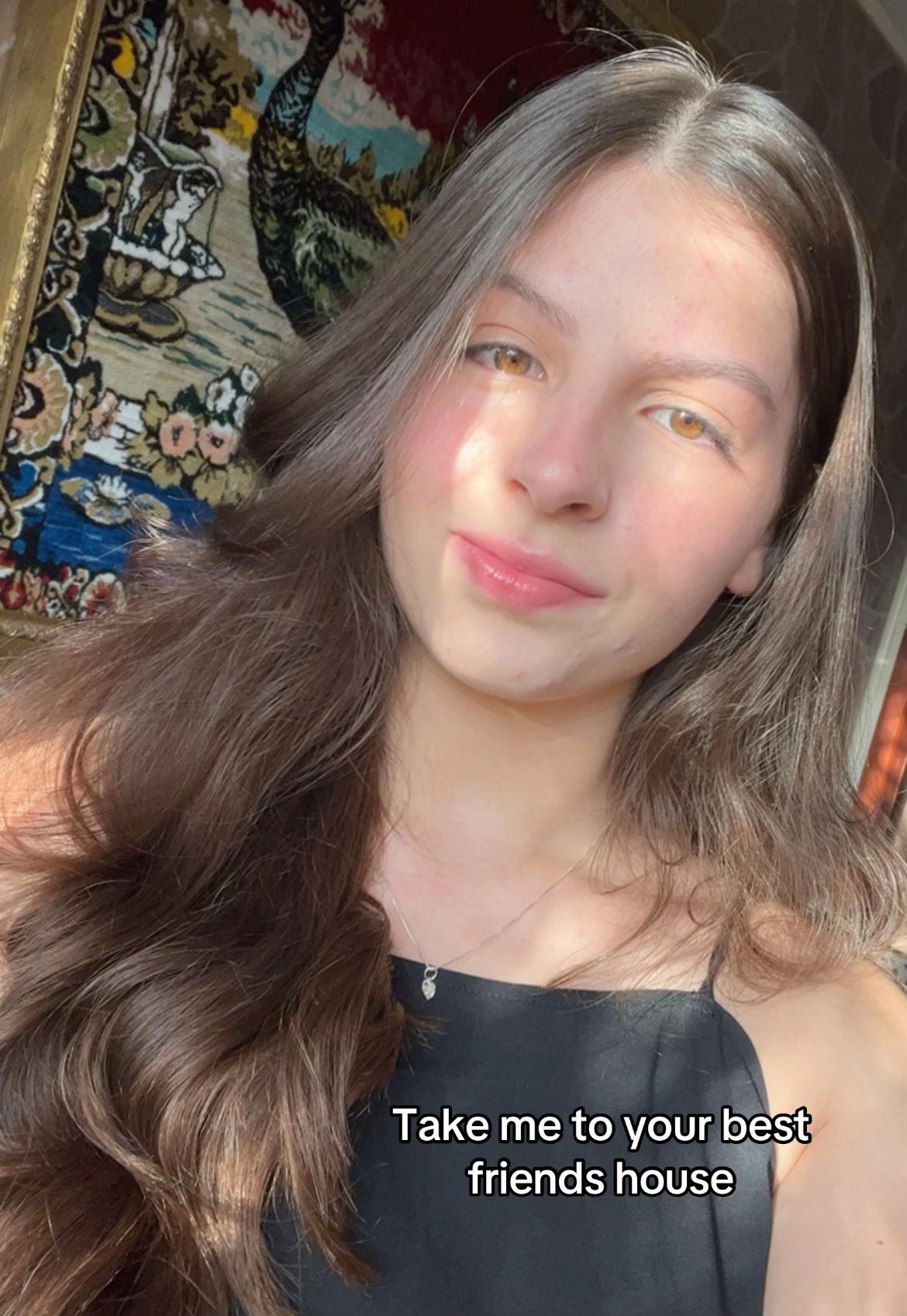 @𝘼𝙣𝙖 𝘽𝙧𝙚𝙨𝙨𝙖𝙣
