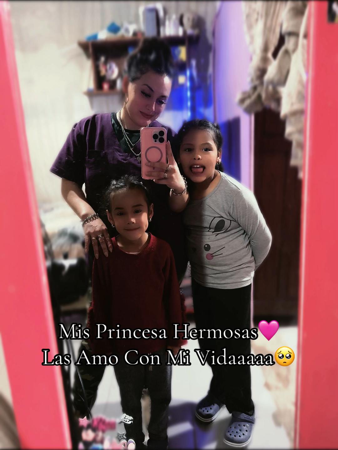 @Miickaa💜🏳️🌈