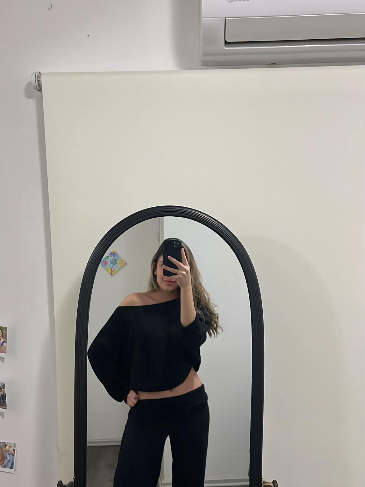 @Isidora