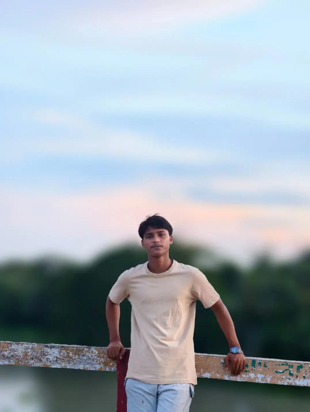 @Ankit Roy🫀