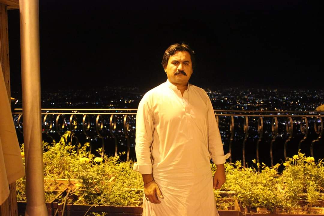 @DM بلوچ