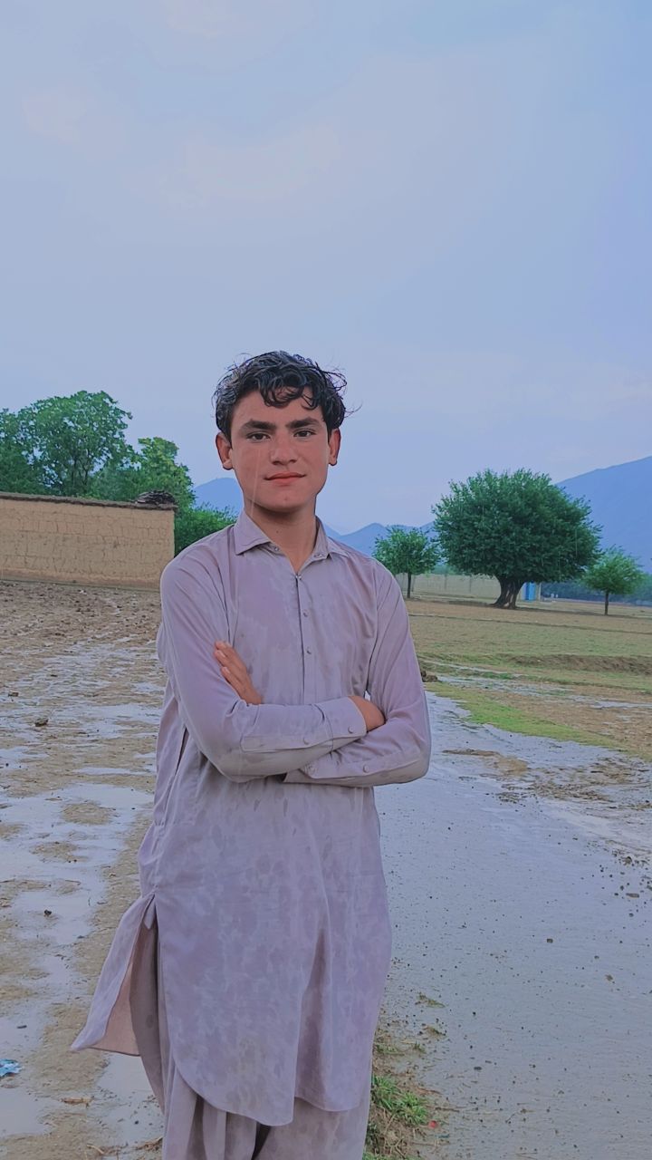 @Awais Zeeb 🕊️