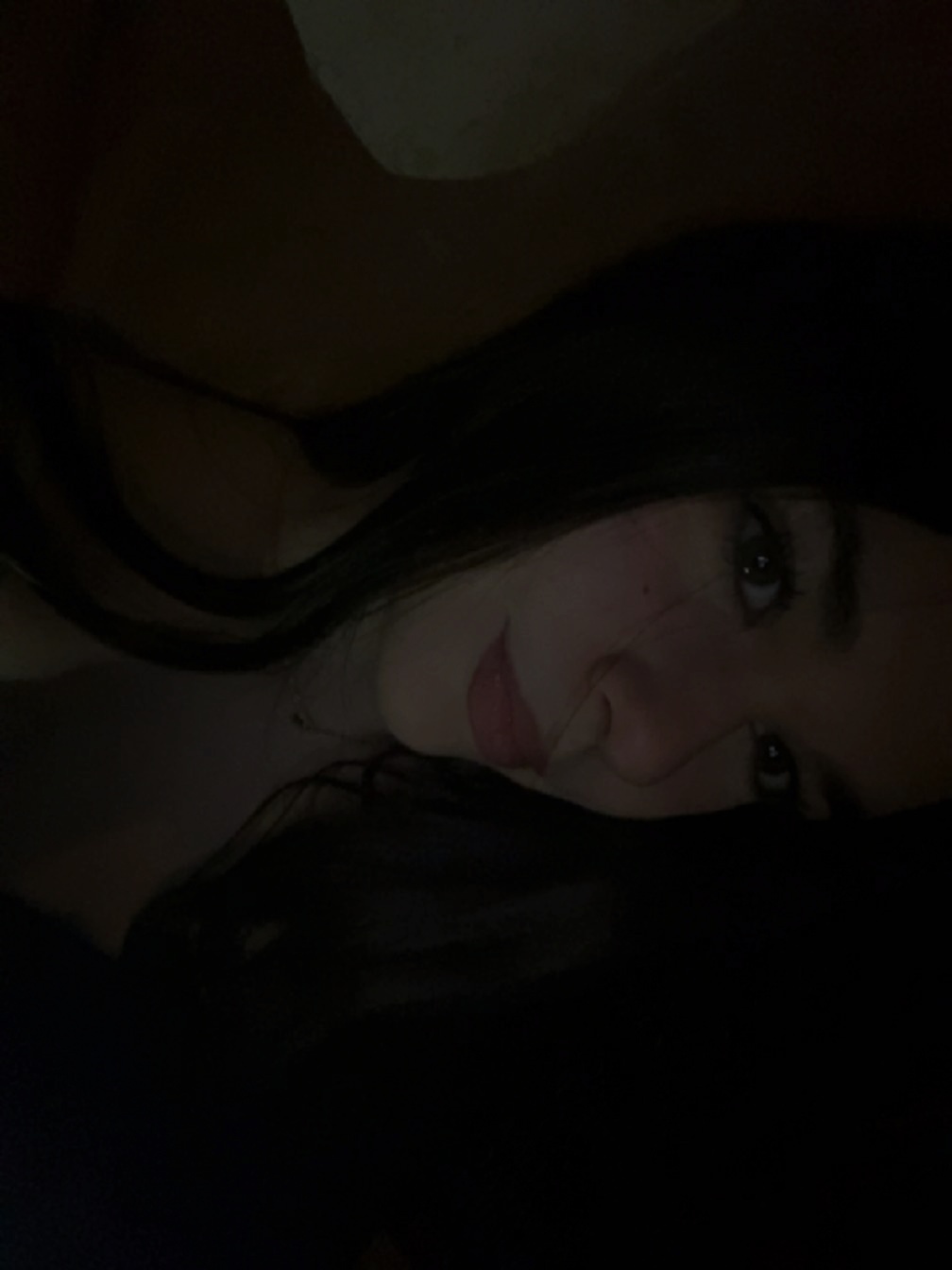 @𝐄