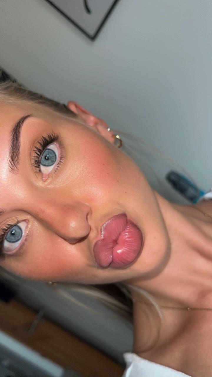 @Rhiannon blue