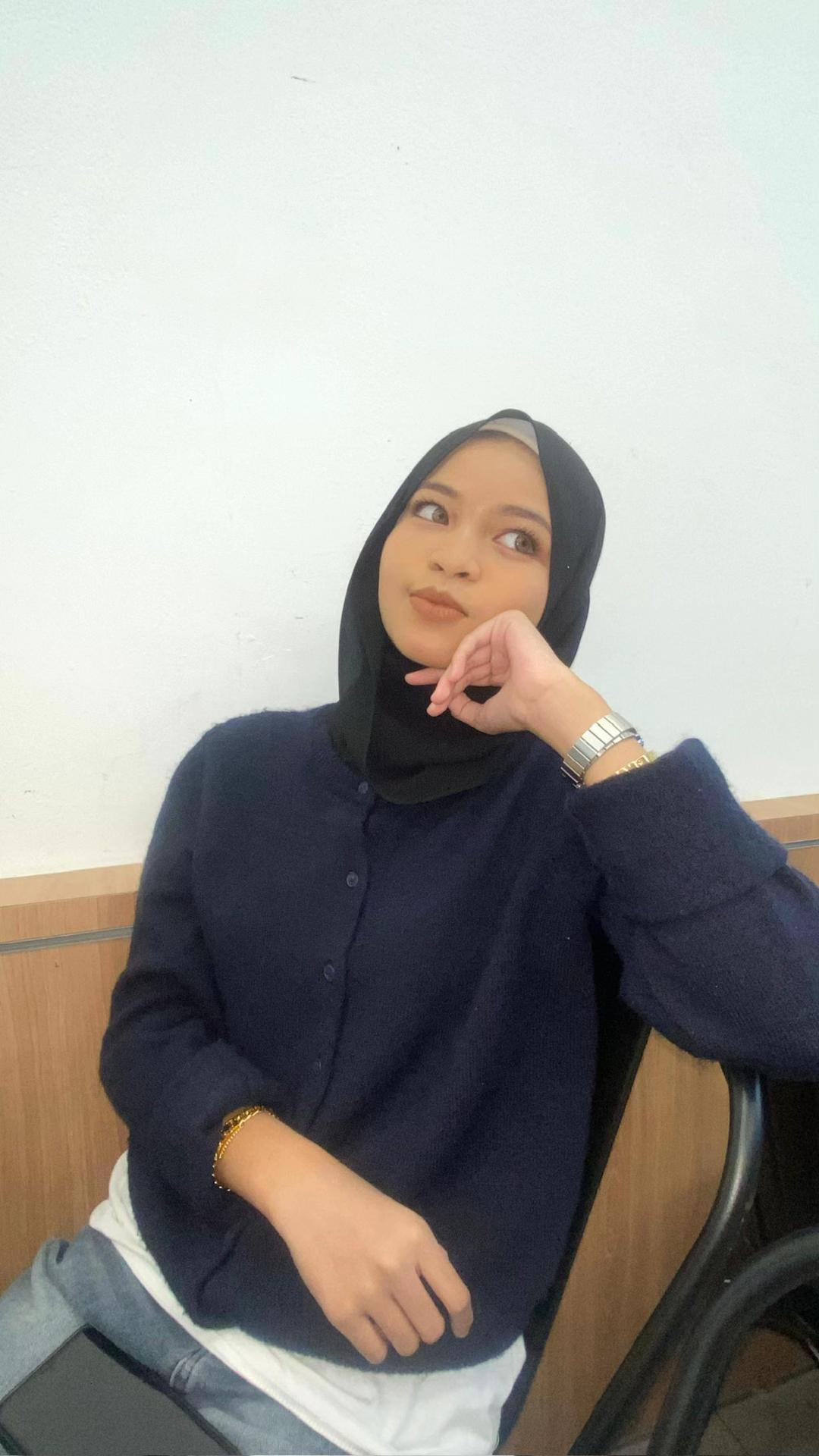 @auni